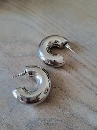 10MM Chunky Mini Hoop Earrings