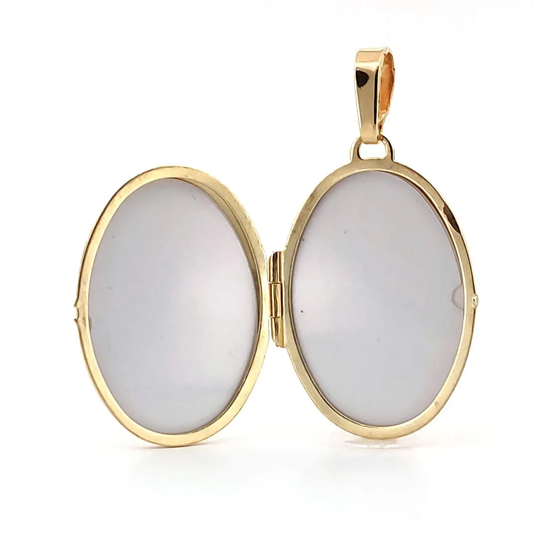 2 Picture Oval Engraved Locket Pendant Necklace in 9ct Yellow Gold