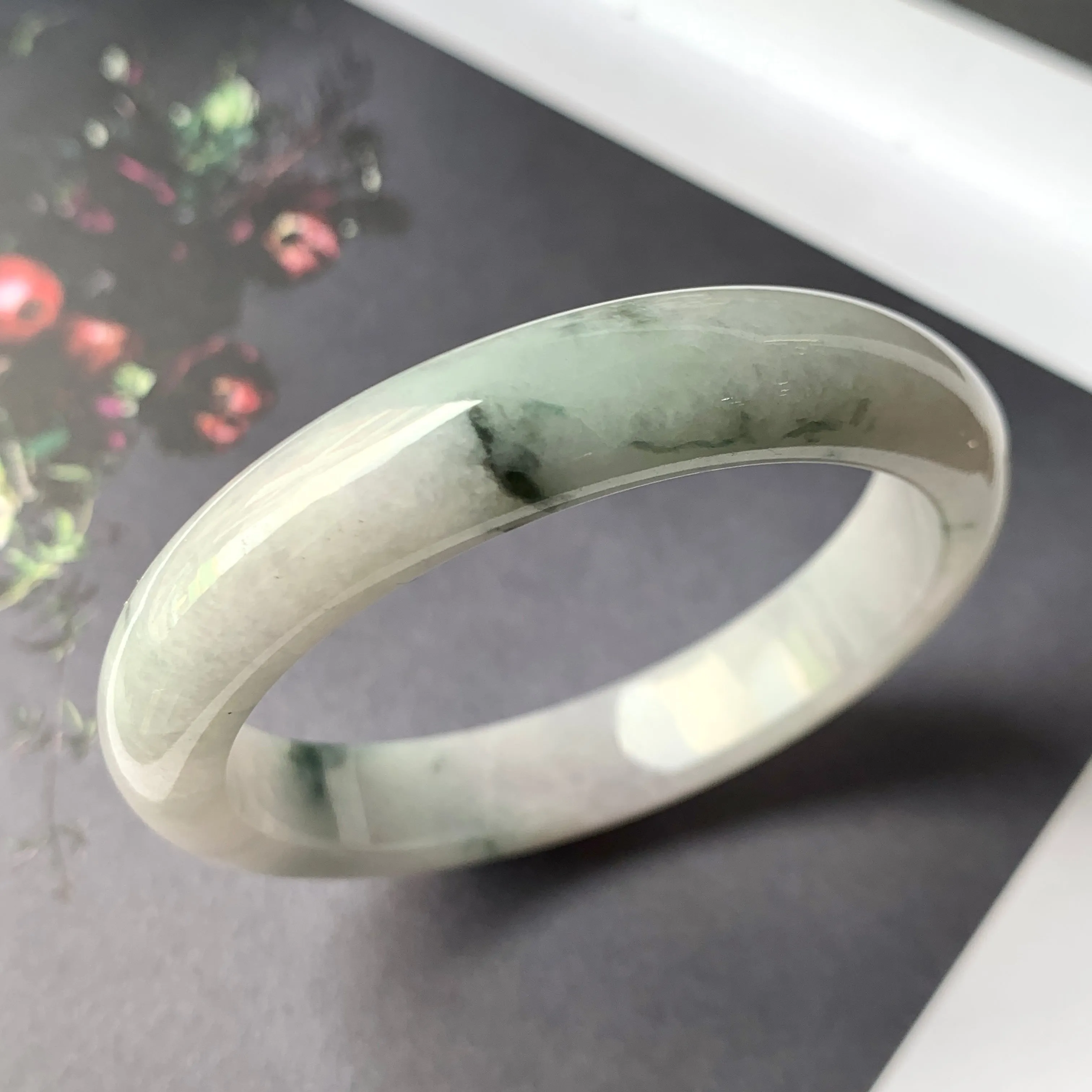 51.6mm A-Grade Natural Lavender Bluish Green Floral Jadeite Modern Round Bangle No.330086