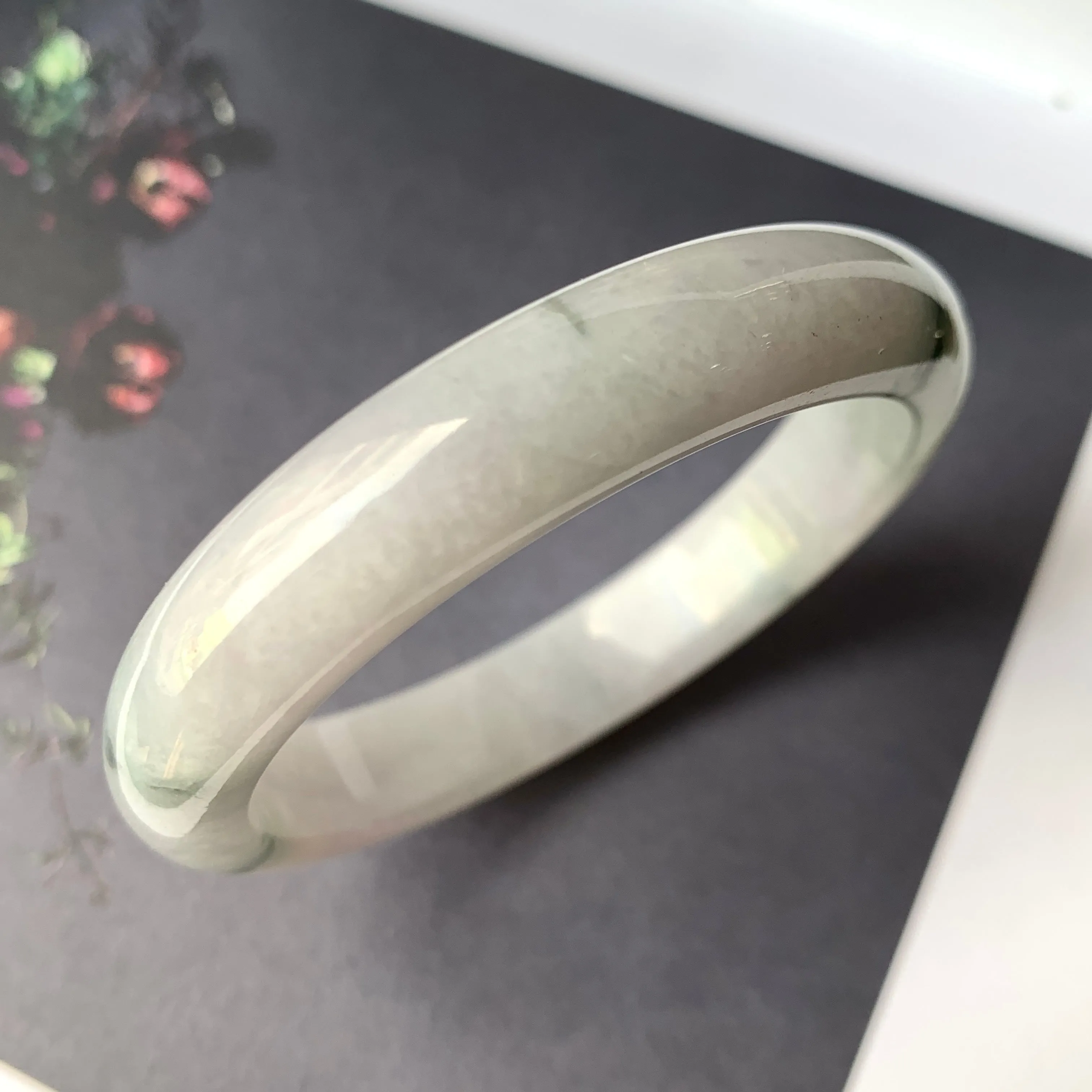 51.6mm A-Grade Natural Lavender Bluish Green Floral Jadeite Modern Round Bangle No.330086