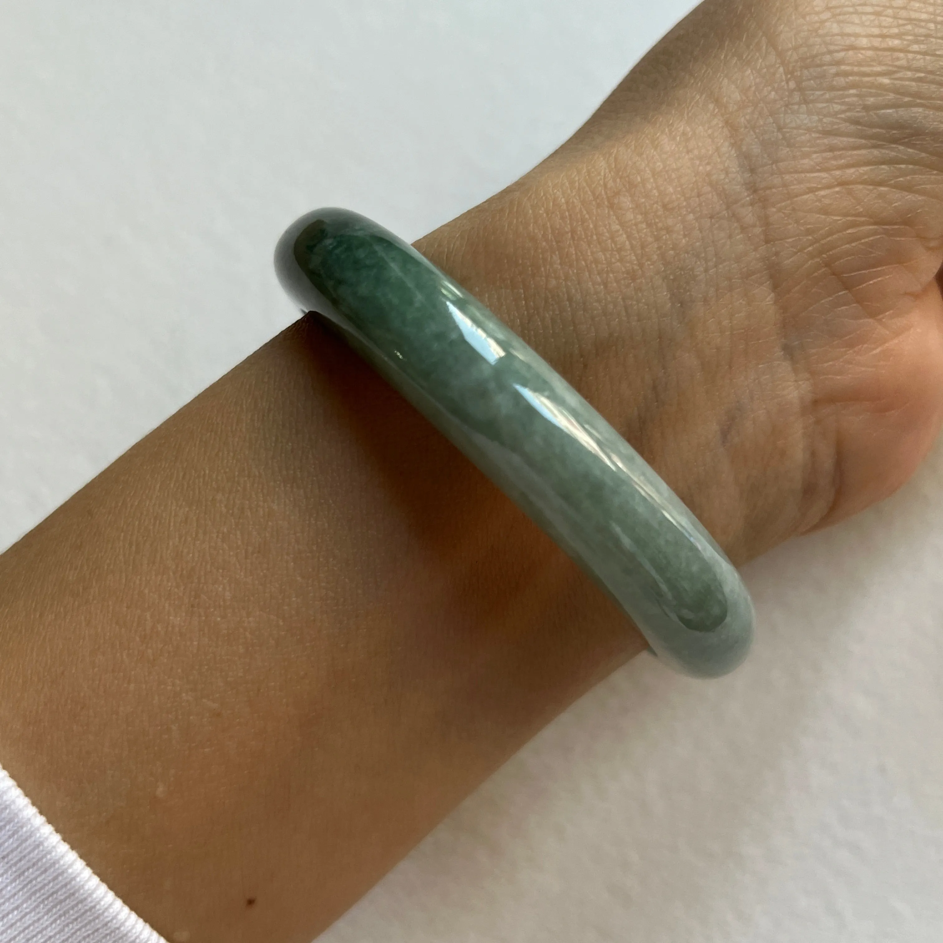 52.4mm A-Grade Natural Bluish Green Jadeite Modern Round Bangle No. 600153