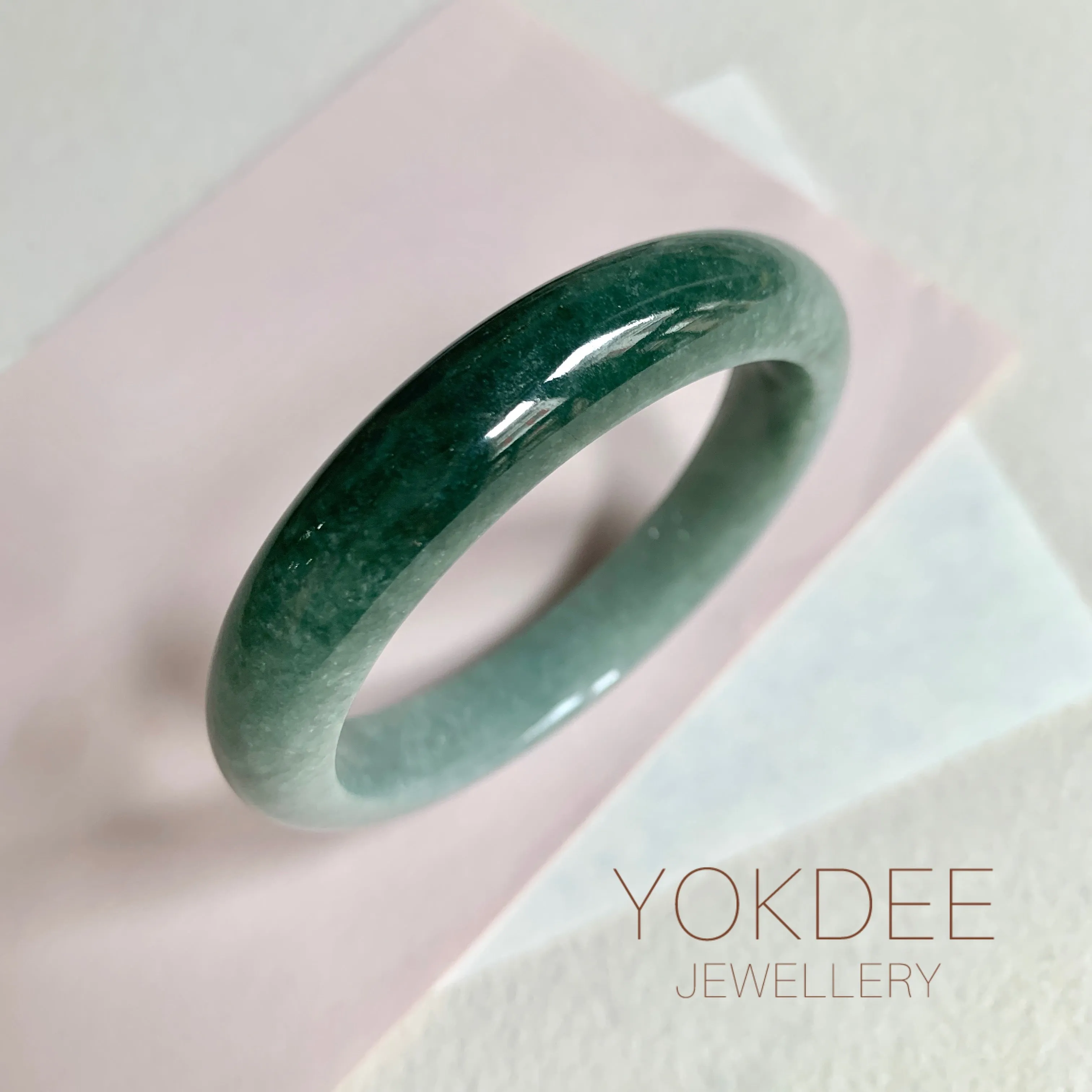 52.4mm A-Grade Natural Bluish Green Jadeite Modern Round Bangle No. 600153
