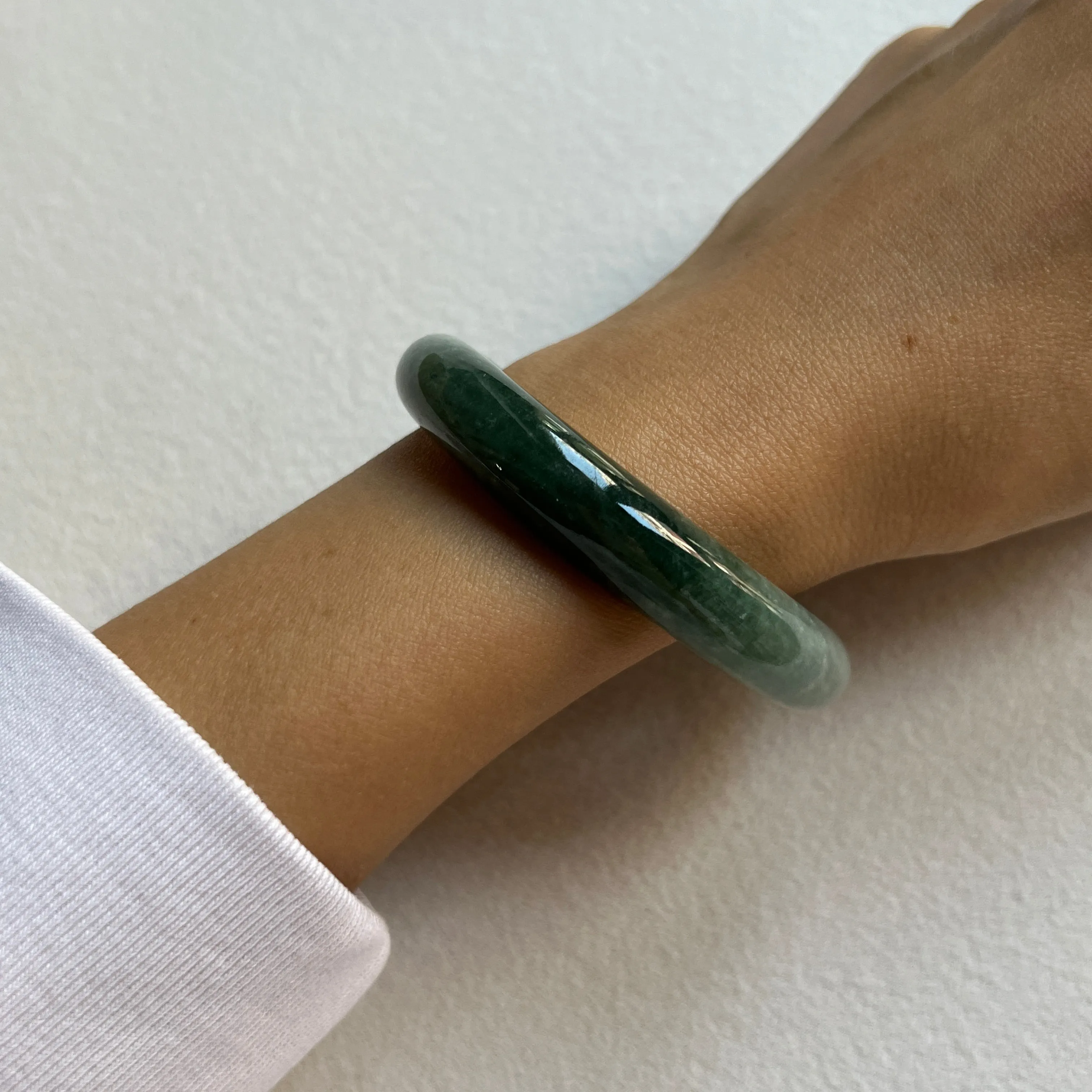 52.4mm A-Grade Natural Bluish Green Jadeite Modern Round Bangle No. 600153