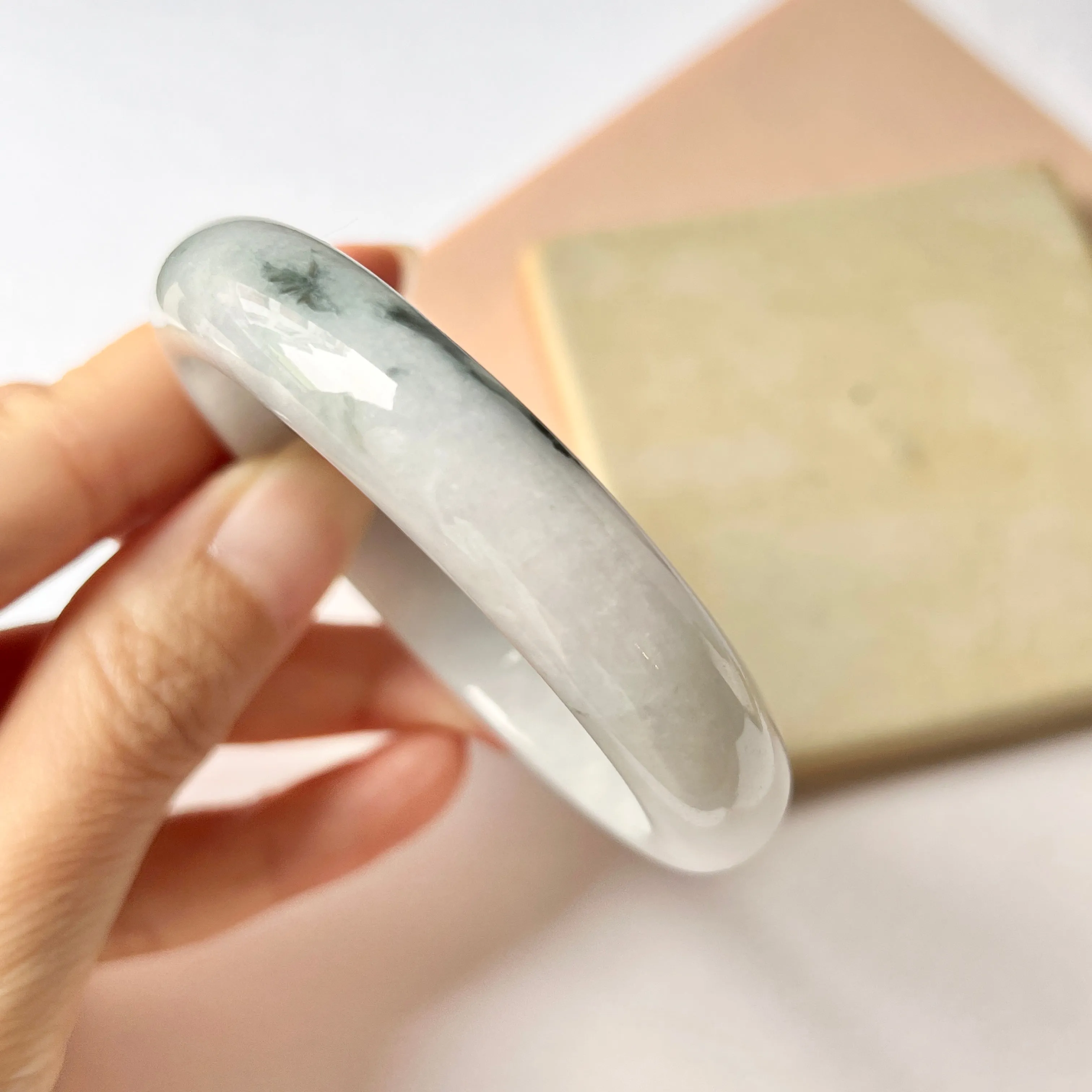 53.2 mm A-Grade Natural Lavender Bluish Green Floral Jadeite Modern Round Bangle No.151983