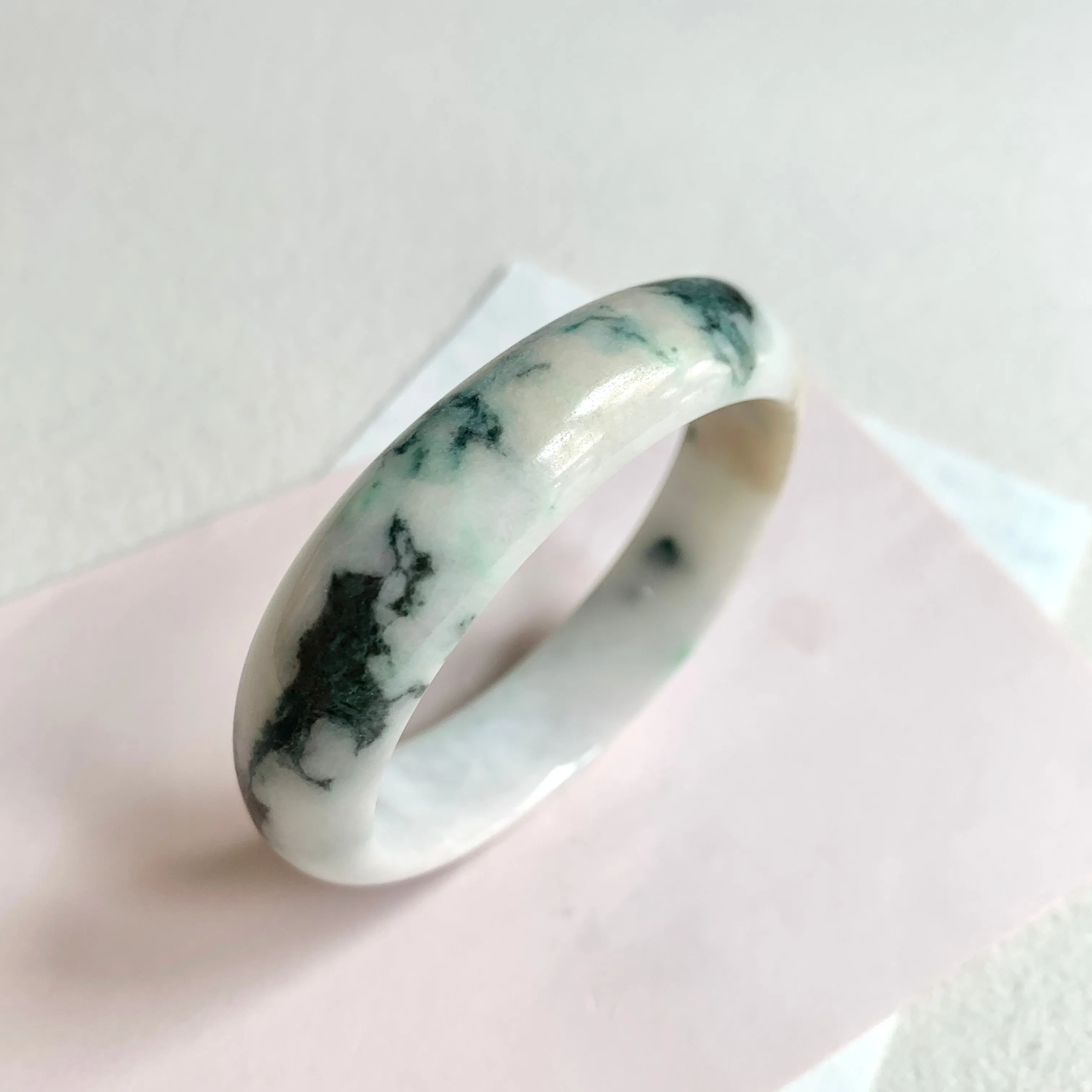 55.3mm A-Grade Natural Floral Modern Round Bangle No. 600172