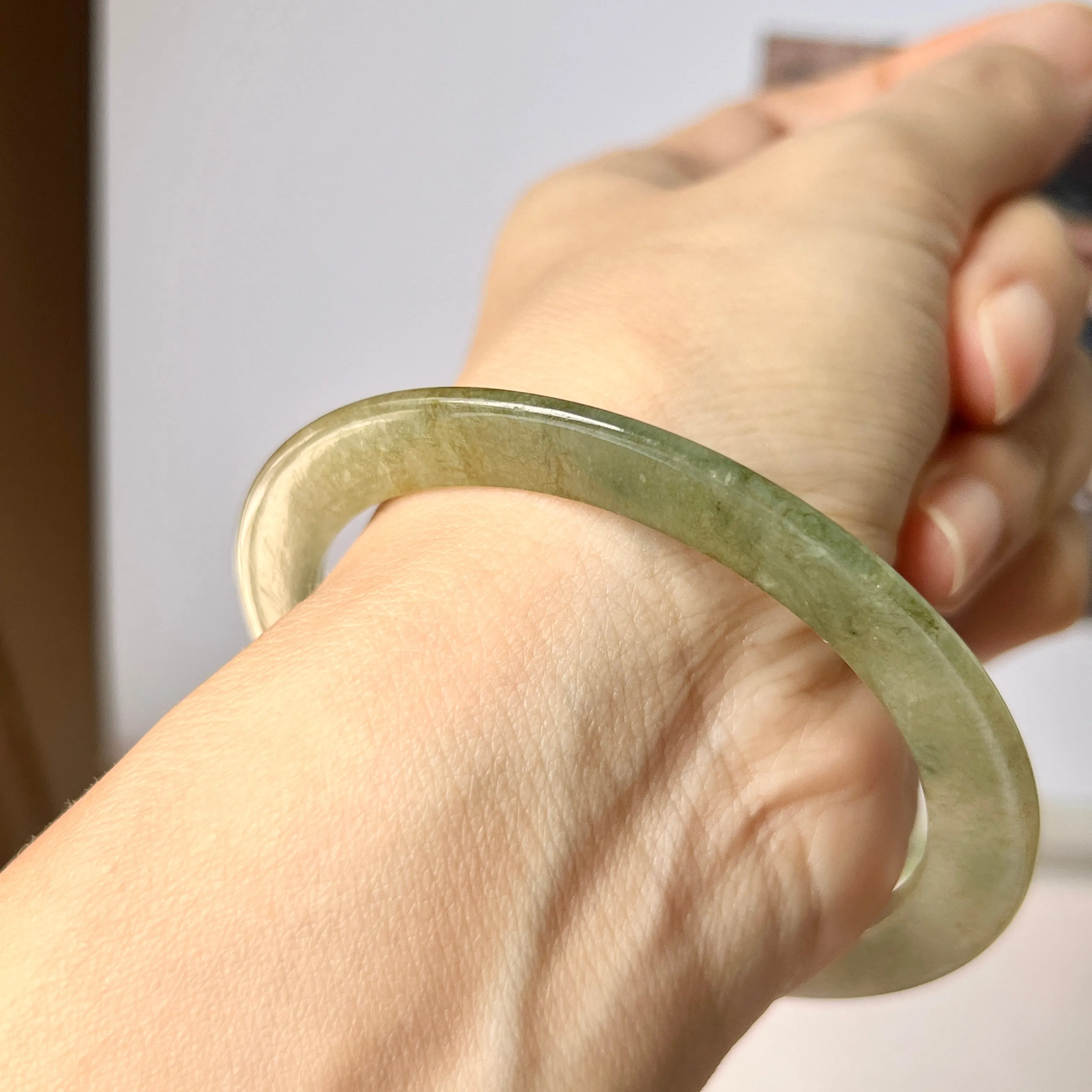 55mm A-Grade Natural Yellowish Green Jadeite Modern Round Bangle No. 152017