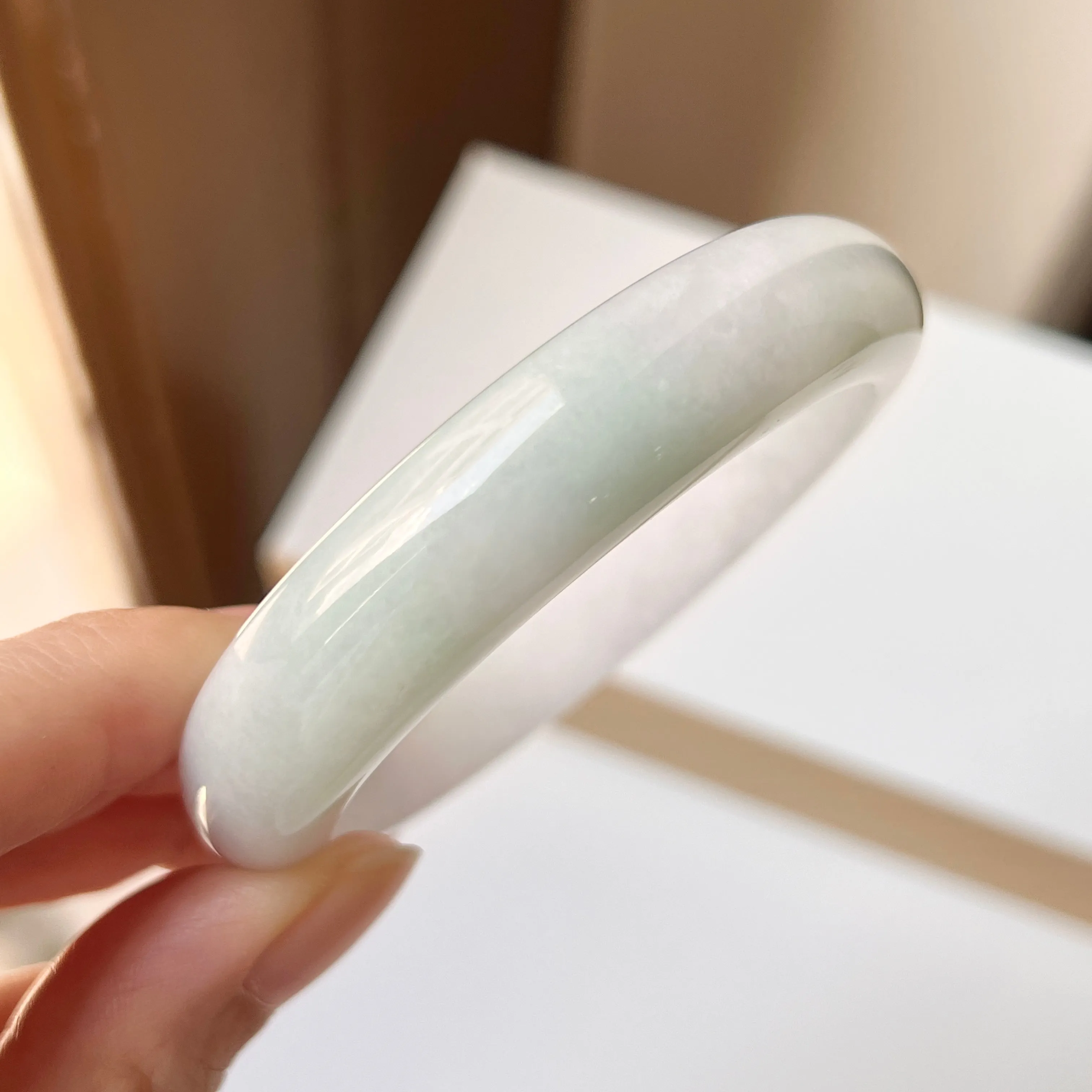 56mm A-Grade Natural Lavender Green Jadeite Modern Round Bangle No.151999