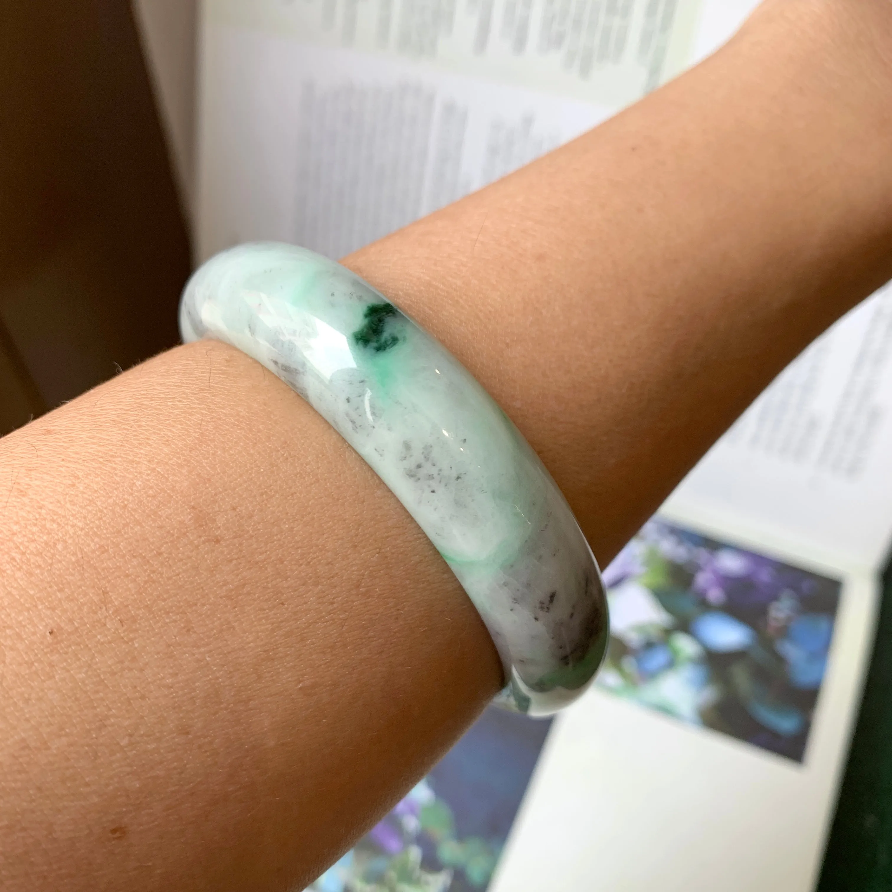 57.7mm A-Grade Natural Tri-Colour Jadeite Modern Round Bangle No.330010
