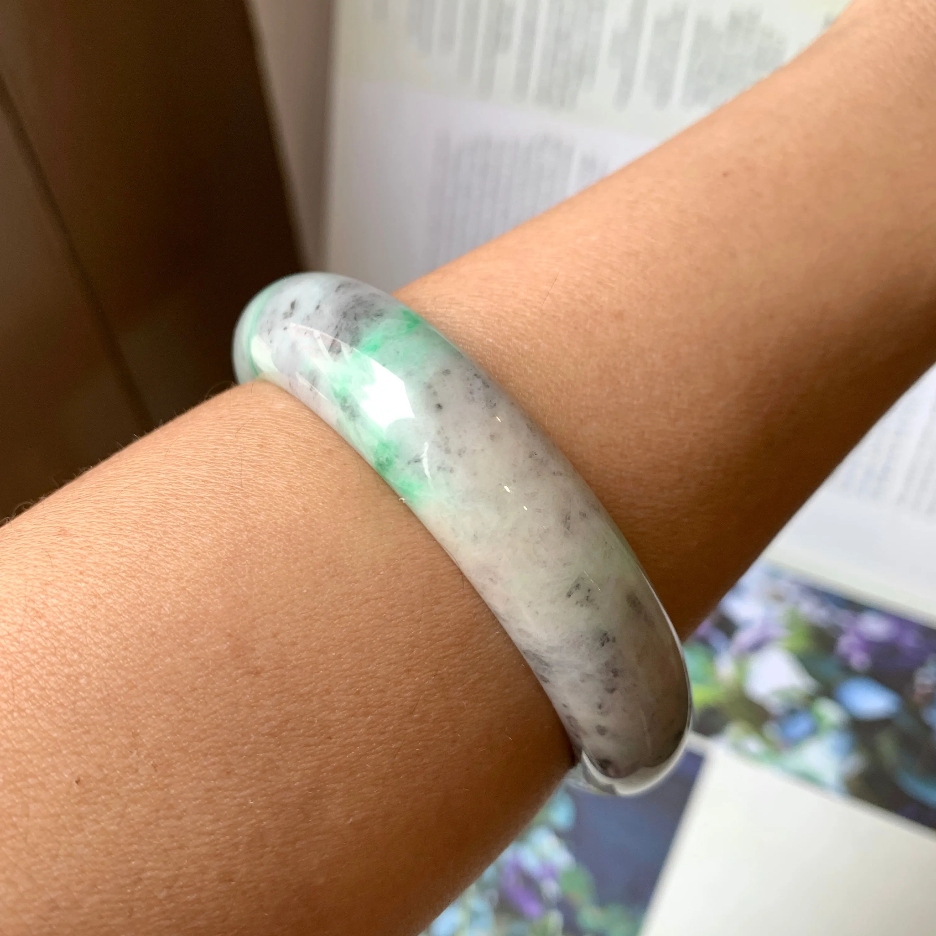 57.7mm A-Grade Natural Tri-Colour Jadeite Modern Round Bangle No.330010