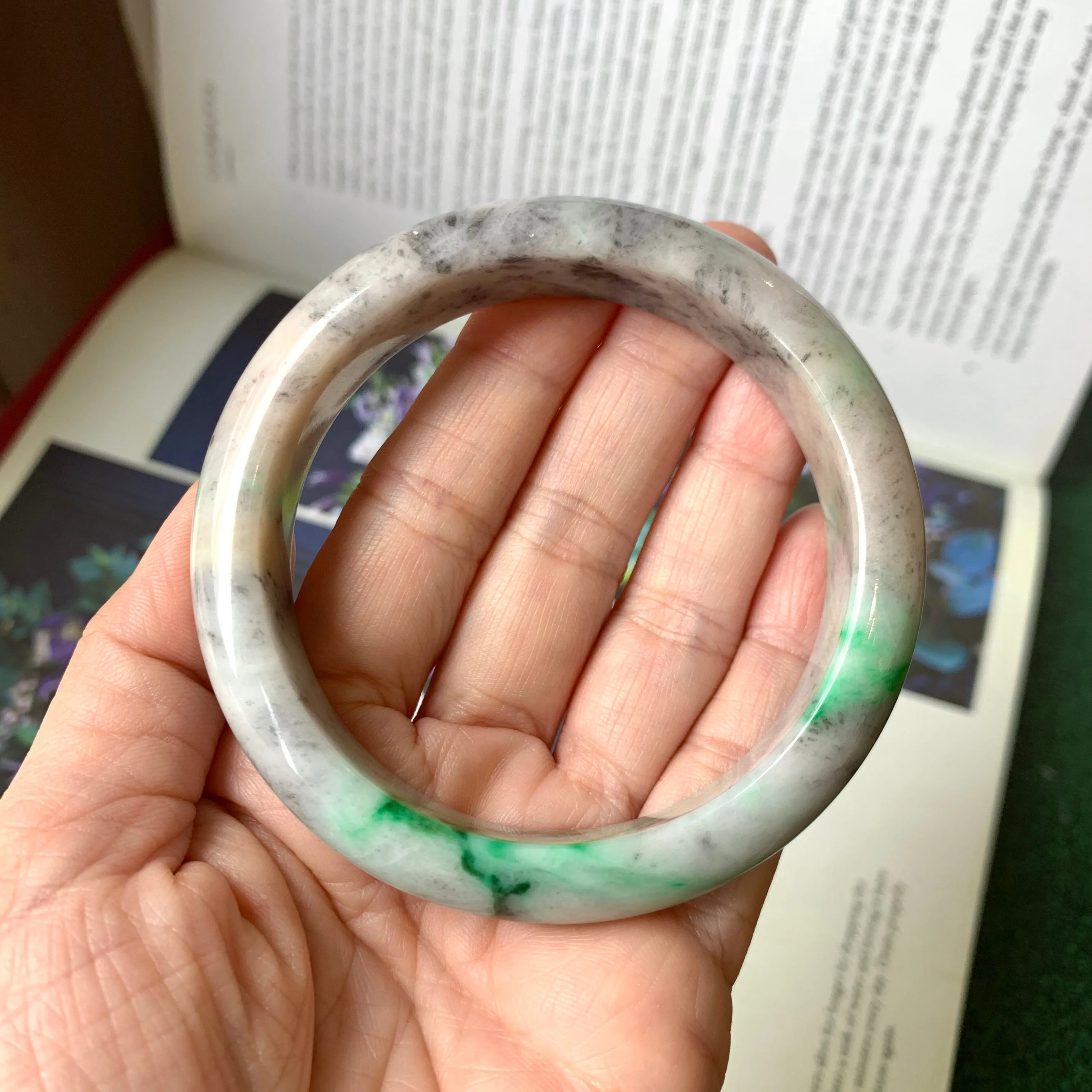 57.7mm A-Grade Natural Tri-Colour Jadeite Modern Round Bangle No.330010