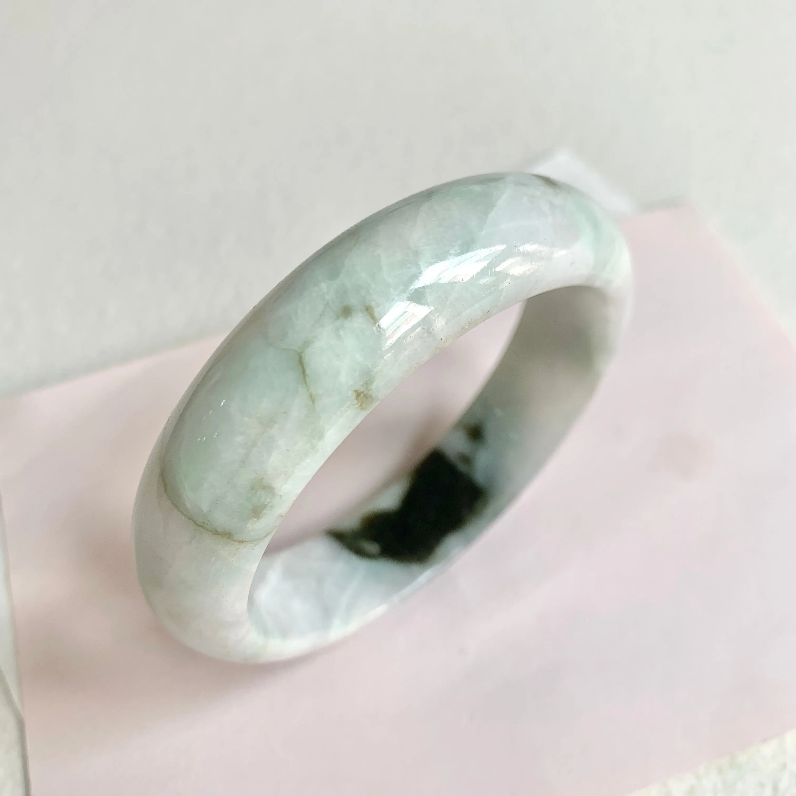 58.2mm A-Grade Natural Light Green Modern Round Bangle No. 600168