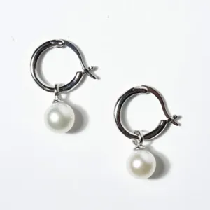 7mm-8mm Versatile Freshwater White Pearl Huggie Earrings