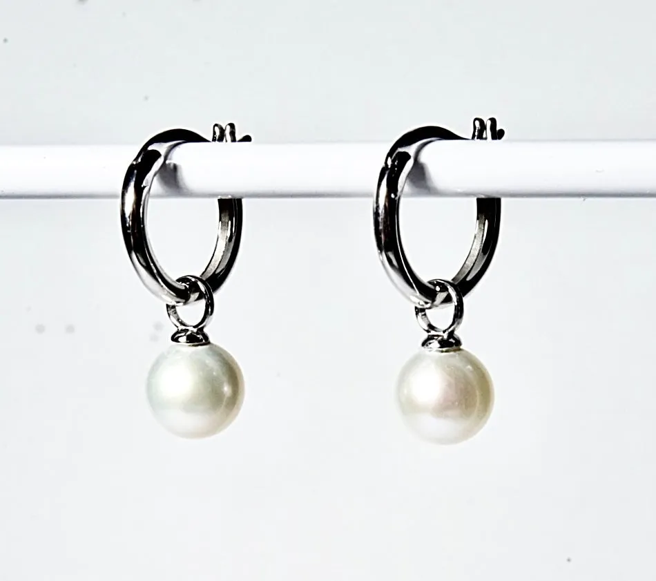 7mm-8mm Versatile Freshwater White Pearl Huggie Earrings