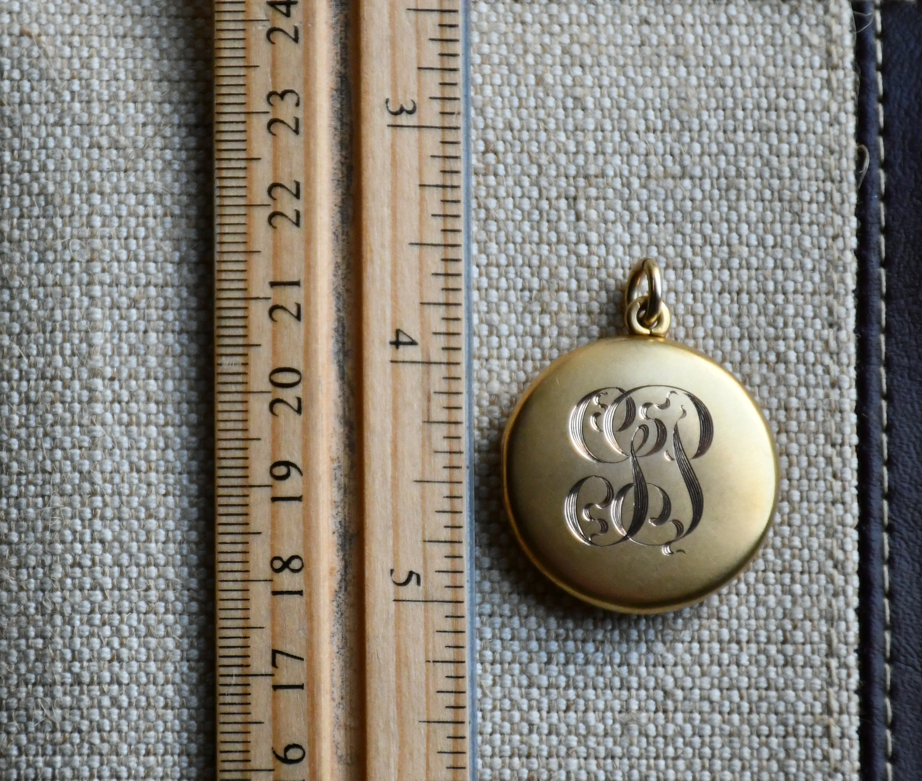 Antique Victorian 10K Solid Gold Round Photo Locket, Monogram GP, Personalized Pendant, Gift for Her