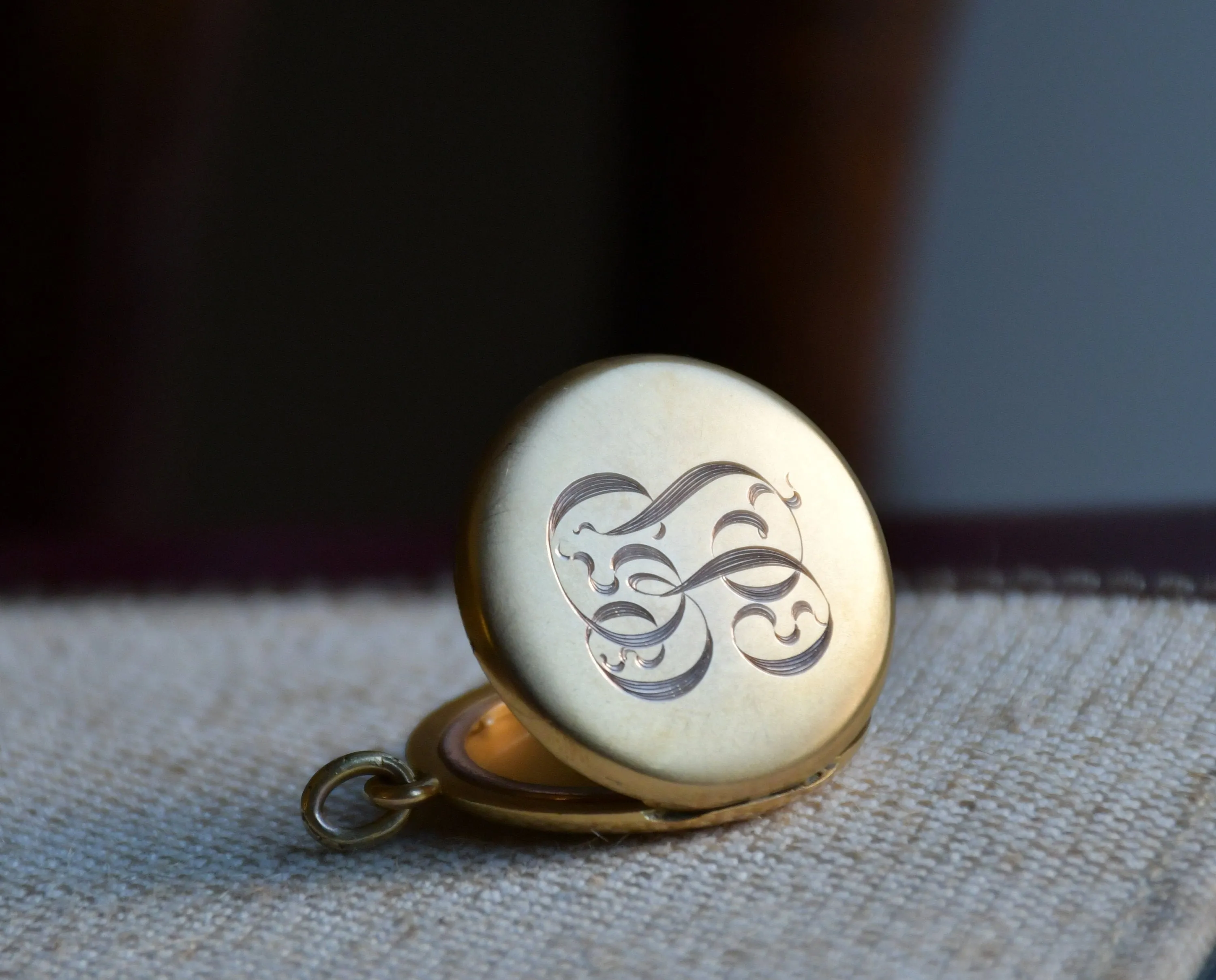 Antique Victorian 10K Solid Gold Round Photo Locket, Monogram GP, Personalized Pendant, Gift for Her