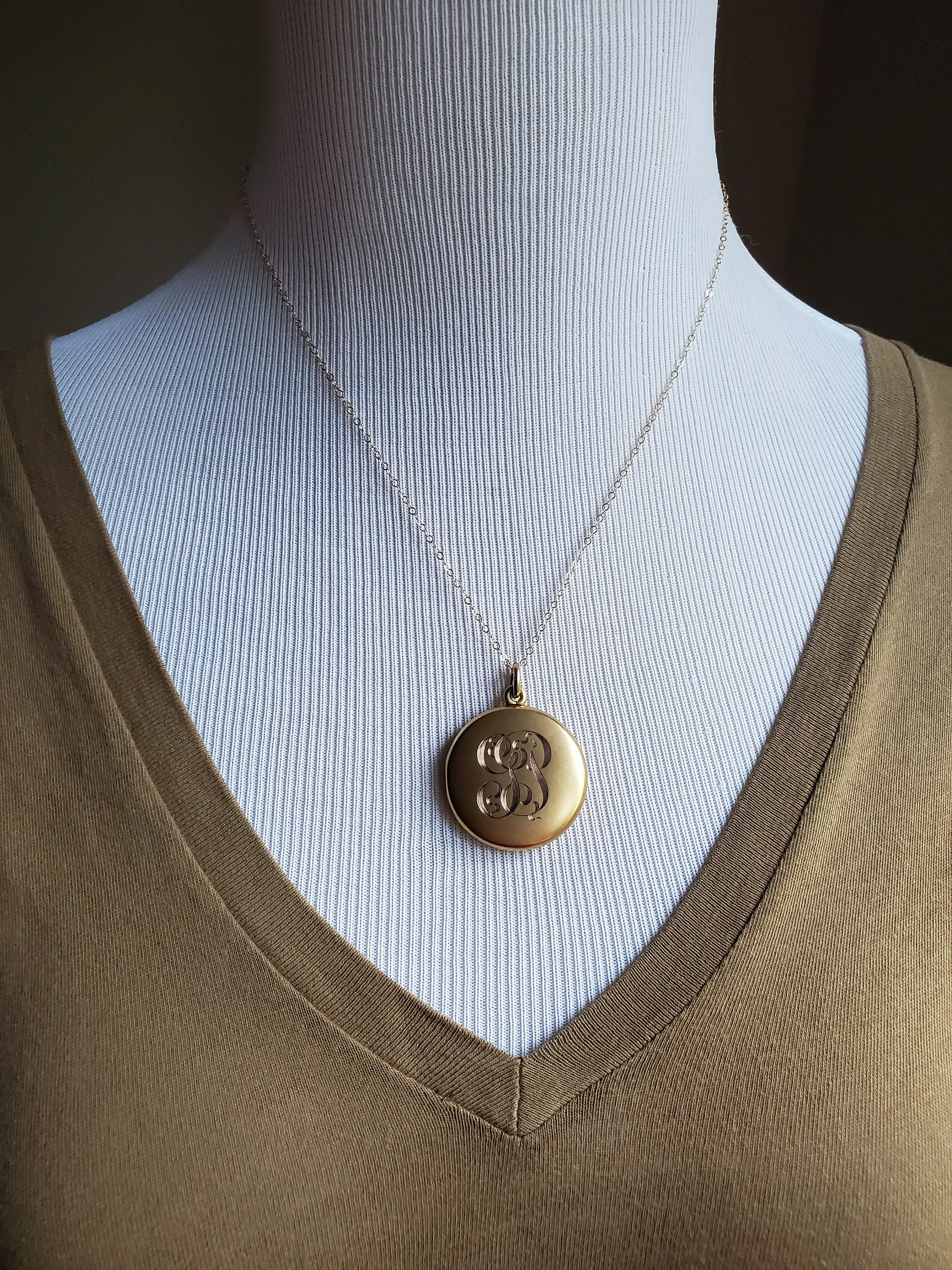 Antique Victorian 10K Solid Gold Round Photo Locket, Monogram GP, Personalized Pendant, Gift for Her