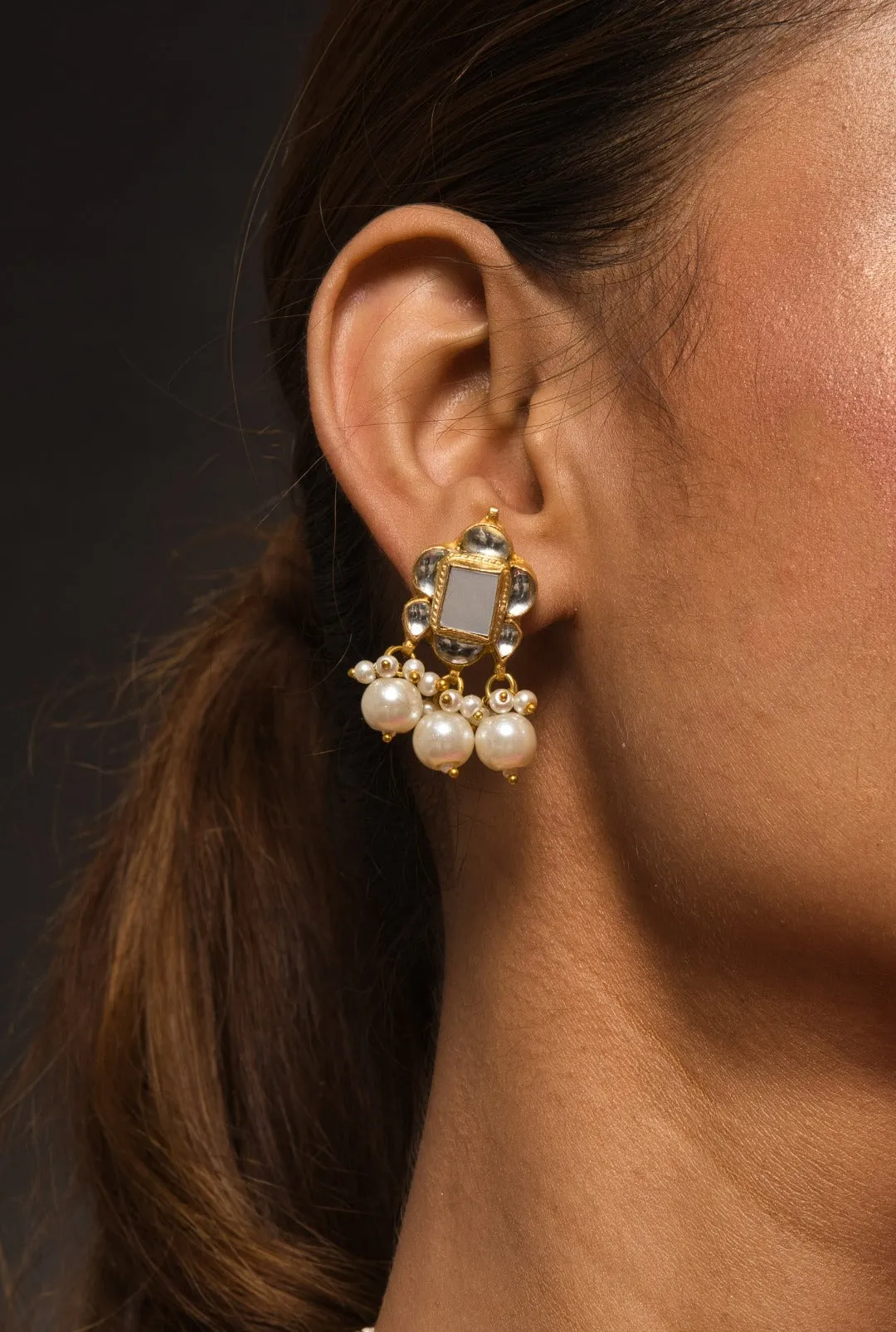 Avika Pachi Kundan Choker Set with Earrings
