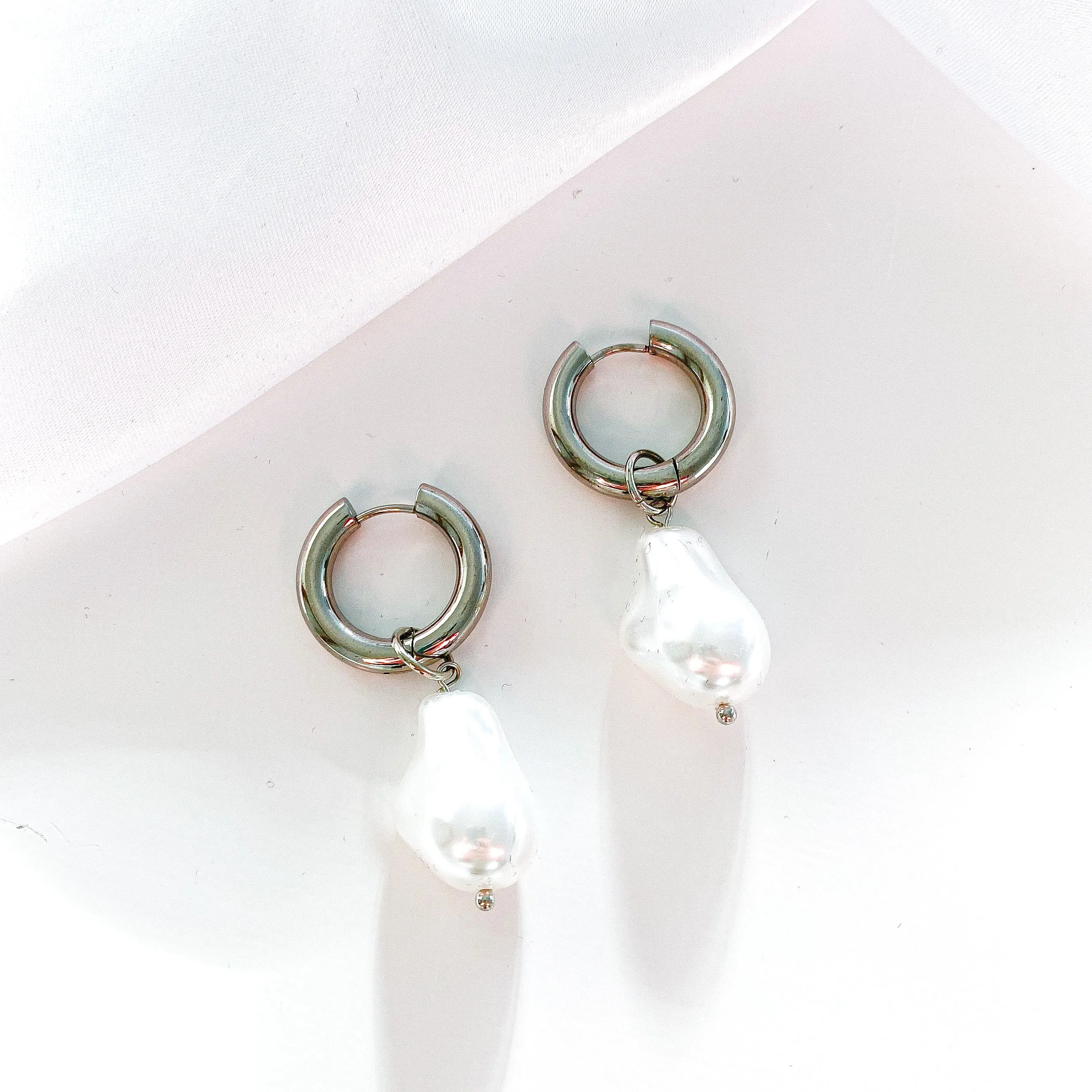 Baroque Pearl Earrings Silver
