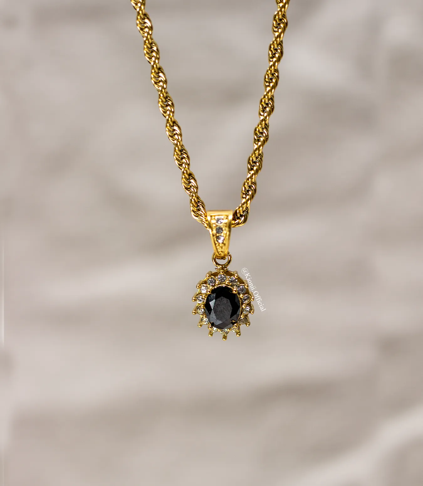 Black Gemstone Pendant - Gold