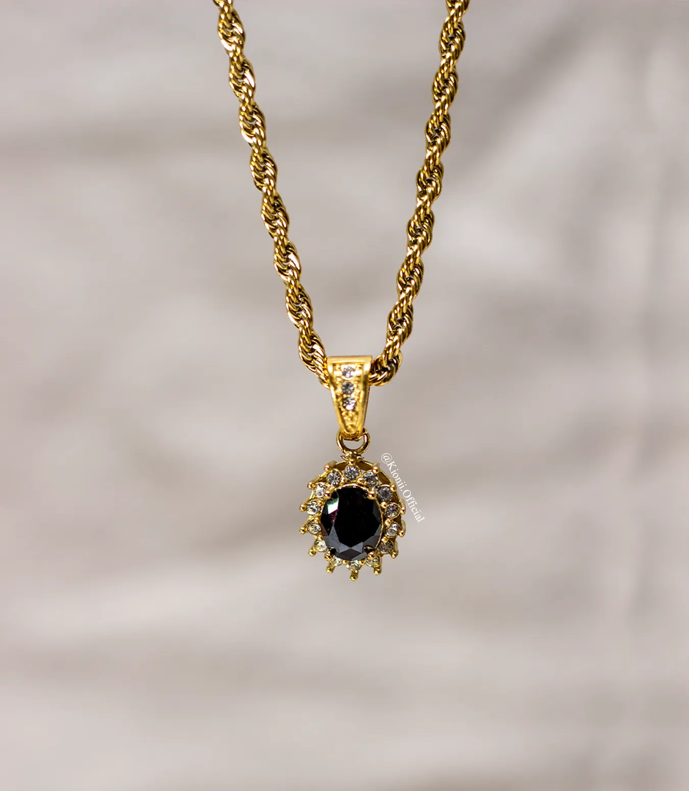 Black Gemstone Pendant - Gold
