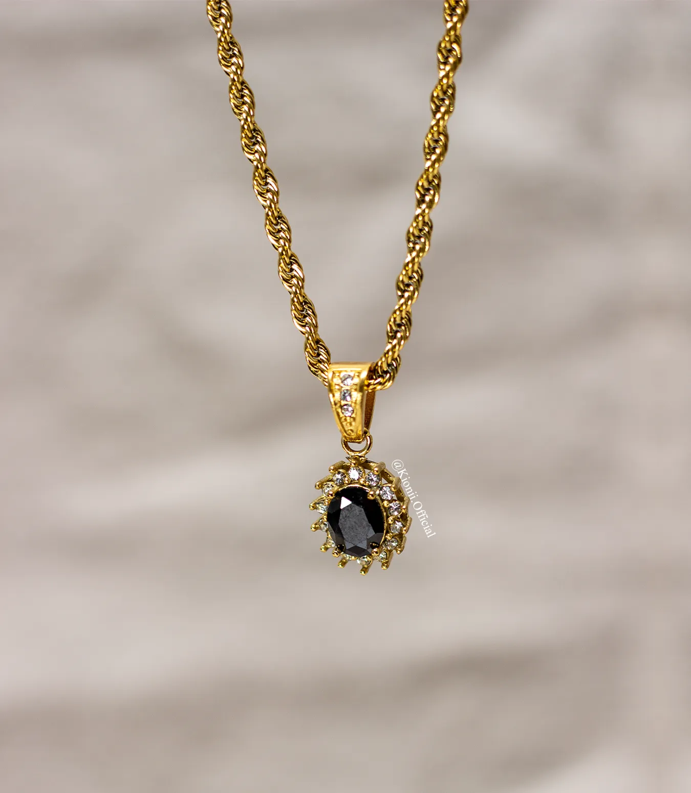 Black Gemstone Pendant - Gold