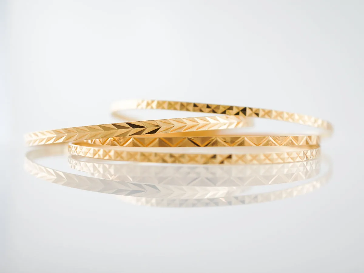 Bracelet Engraved Bangles Modern in 18k Yellow Gold