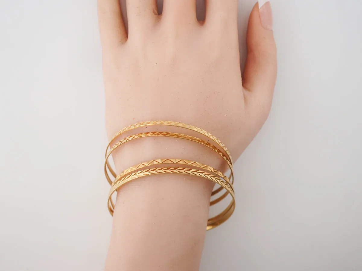 Bracelet Engraved Bangles Modern in 18k Yellow Gold