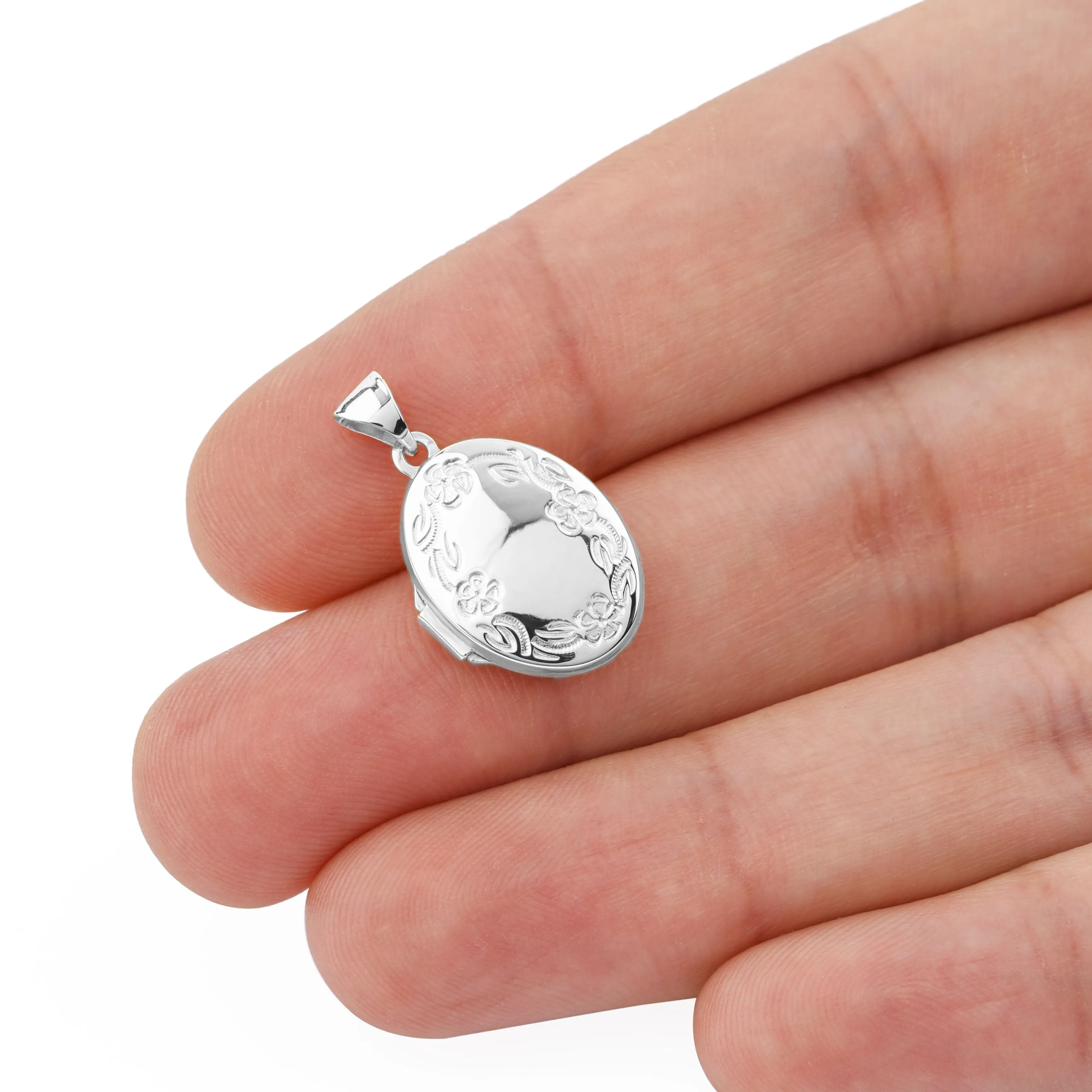 Classic Oval Locket