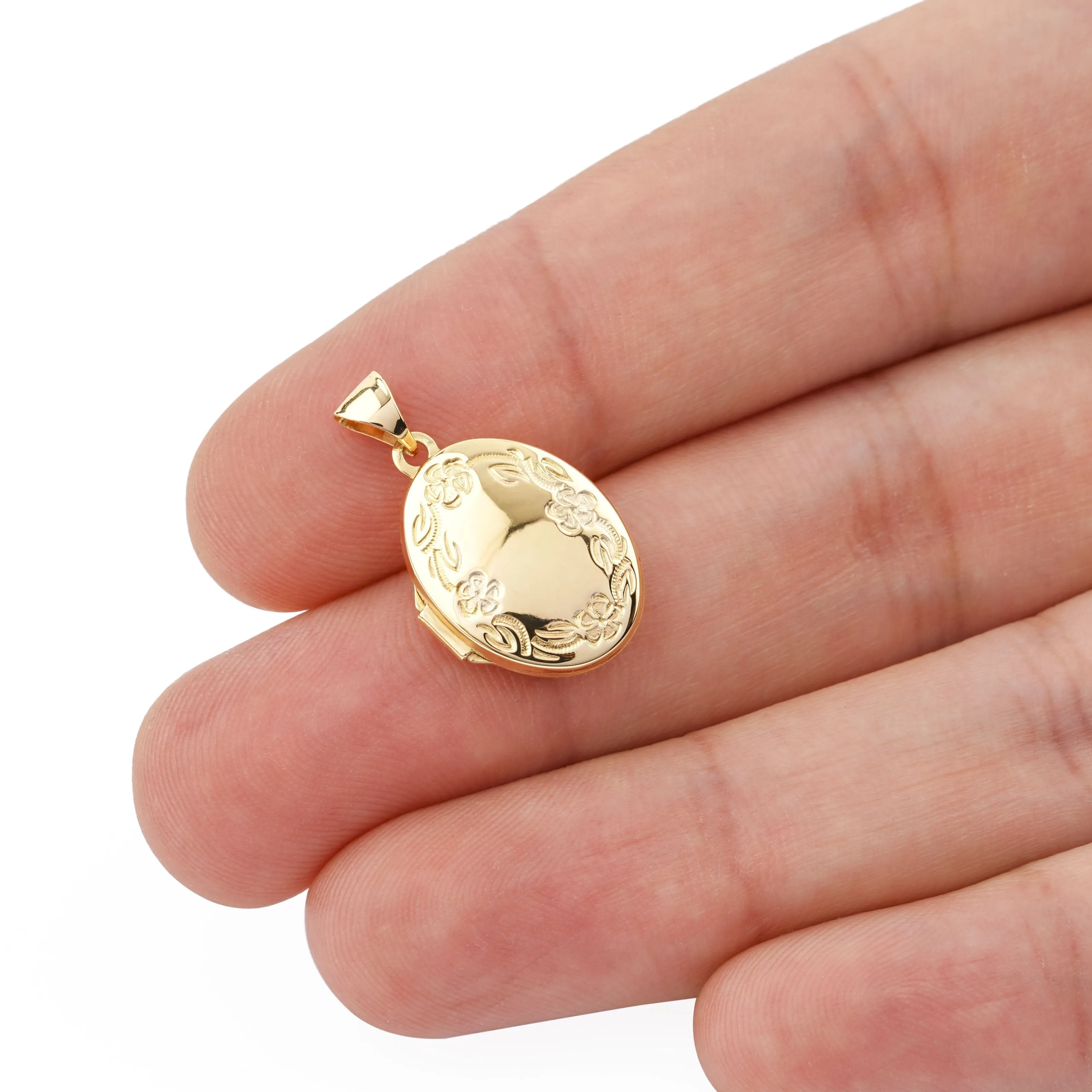 Classic Oval Locket