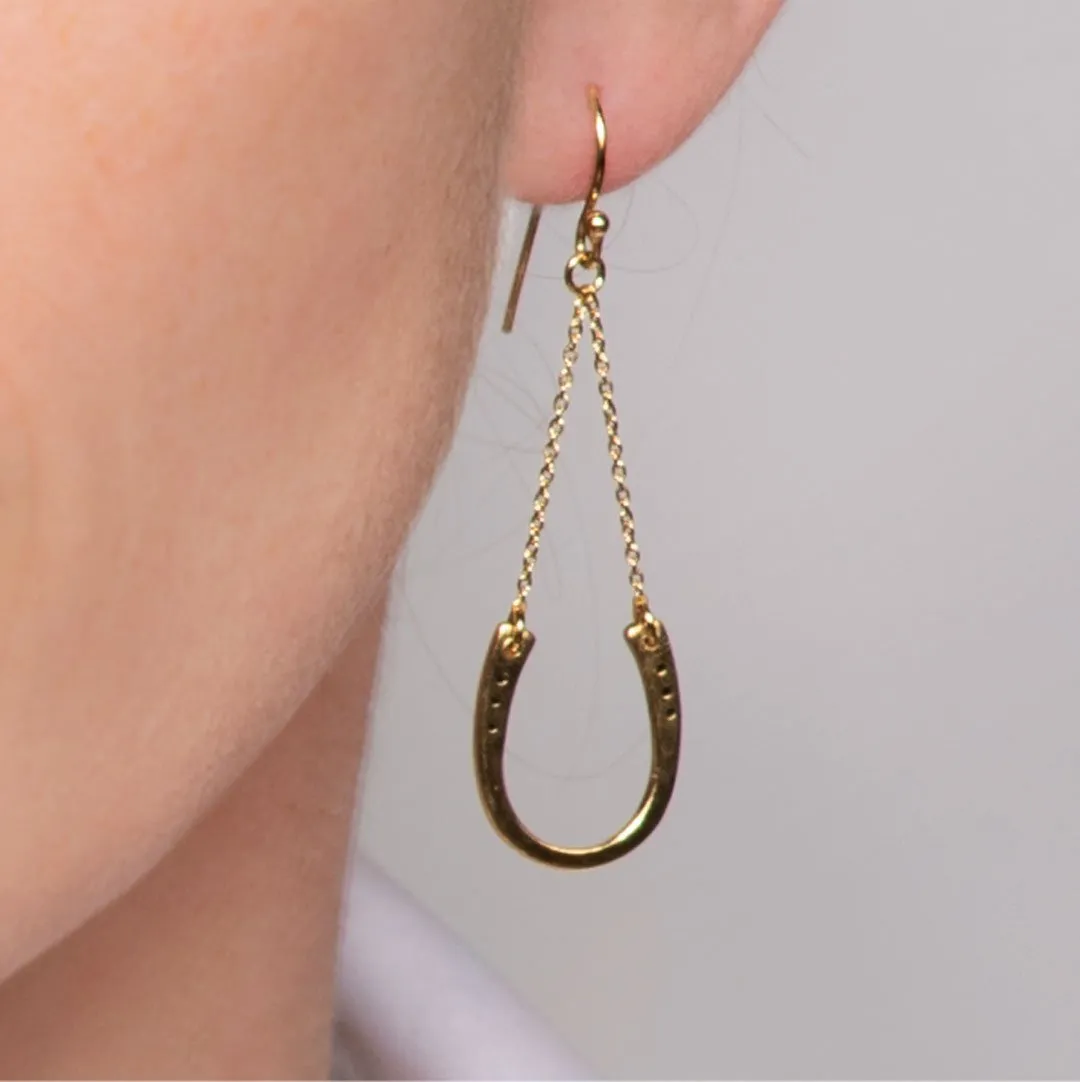 Classique - Horseshoe Chain Earring 14K Gold Vermeil Horseshoe Earring