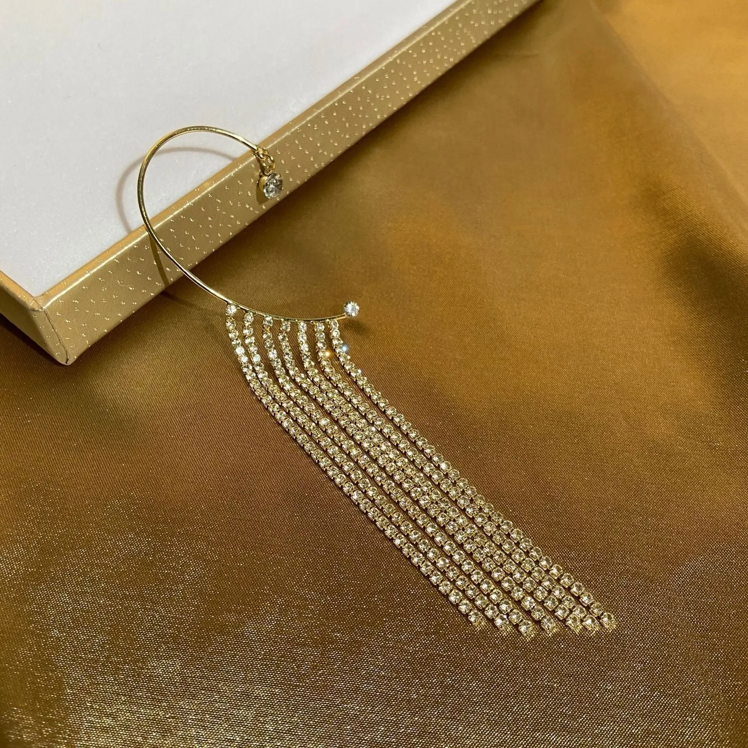 Dangling Faux Stone Ear Piece