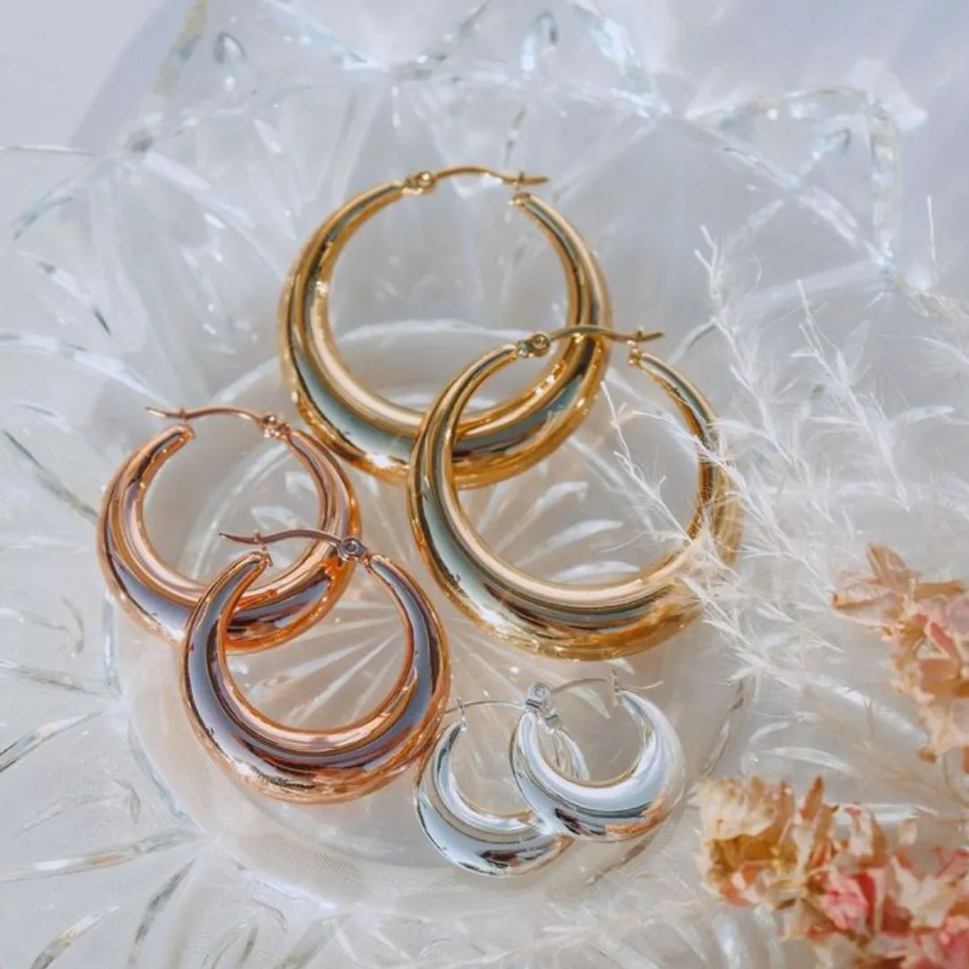 FV Yellow Gold 40mm Hollow Hoop Earrings