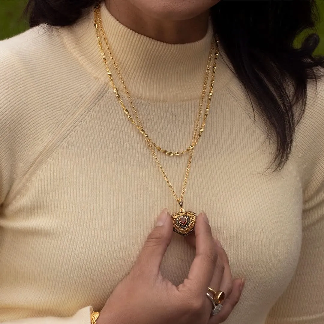 Garnet Vintage Heart Locket | Gold
