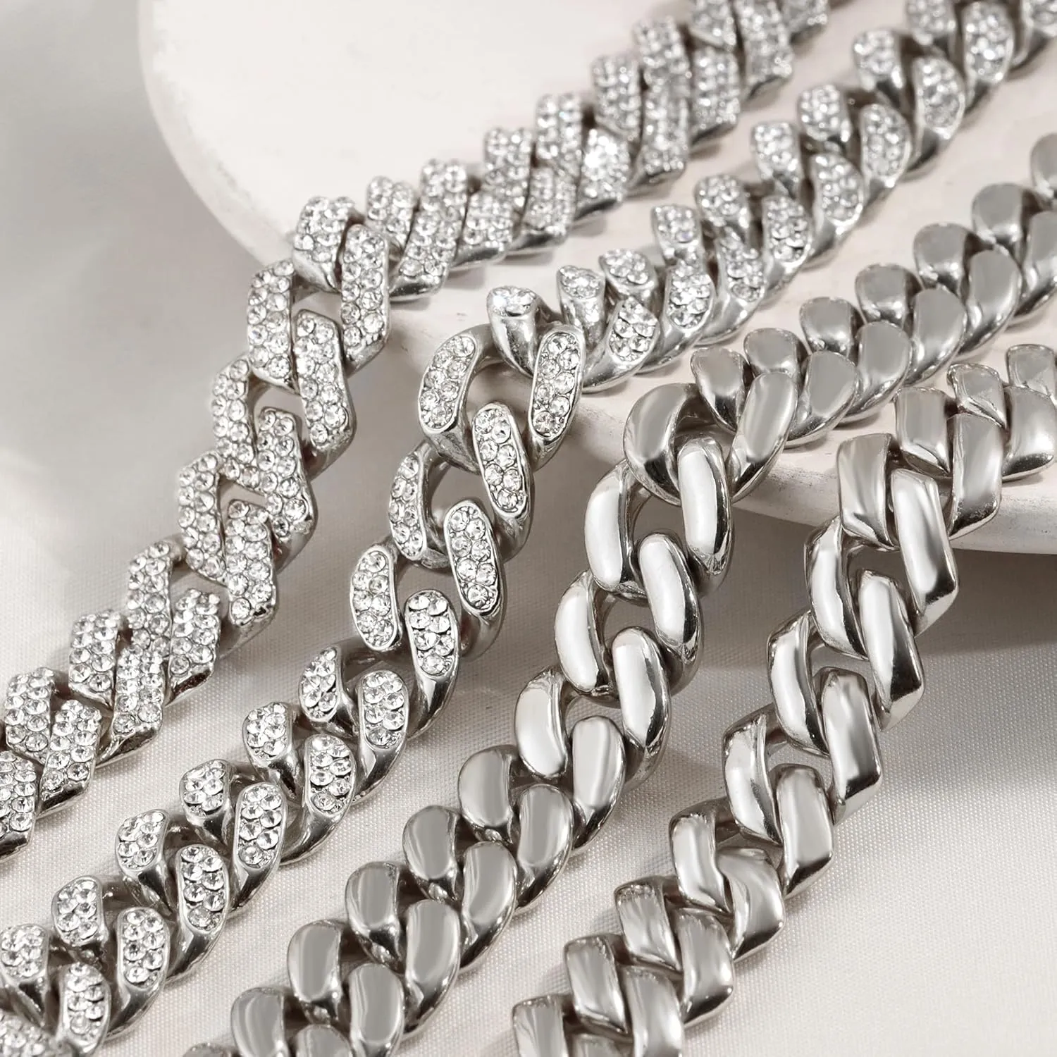 Gold Bracelets for Women, Gold Plated Cuban Link Chain Bracelet Pack Layered Metal Link Bracelet Set Fashion Jewelry for Women Set