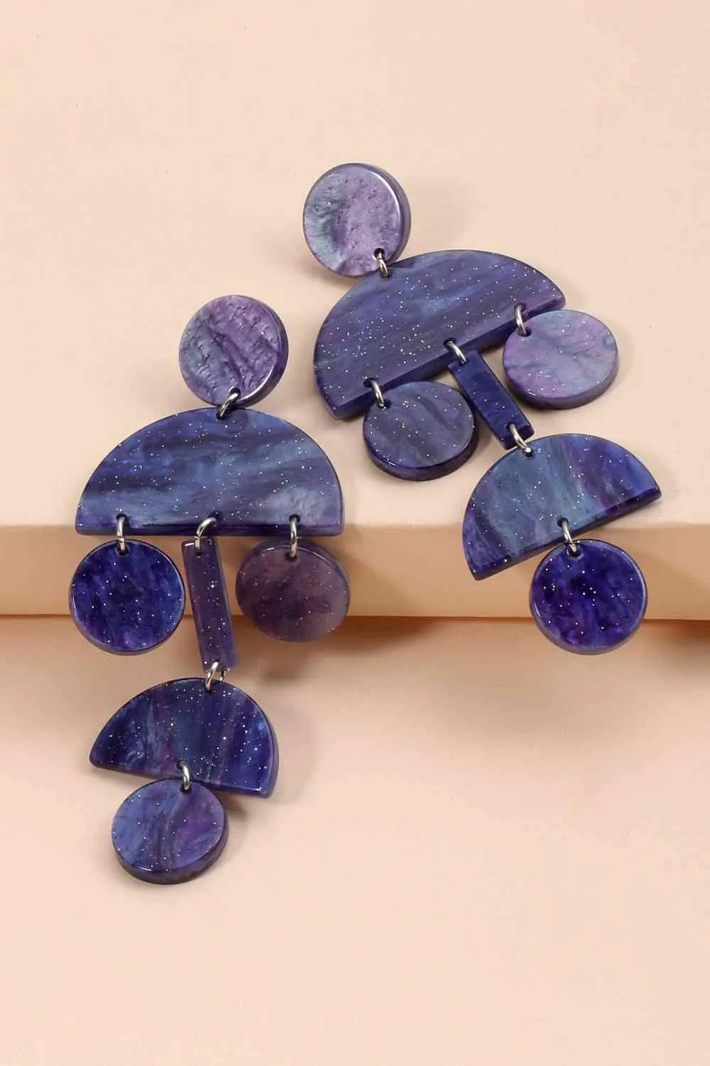 Graceful Vibe Geometric Dangle Earrings