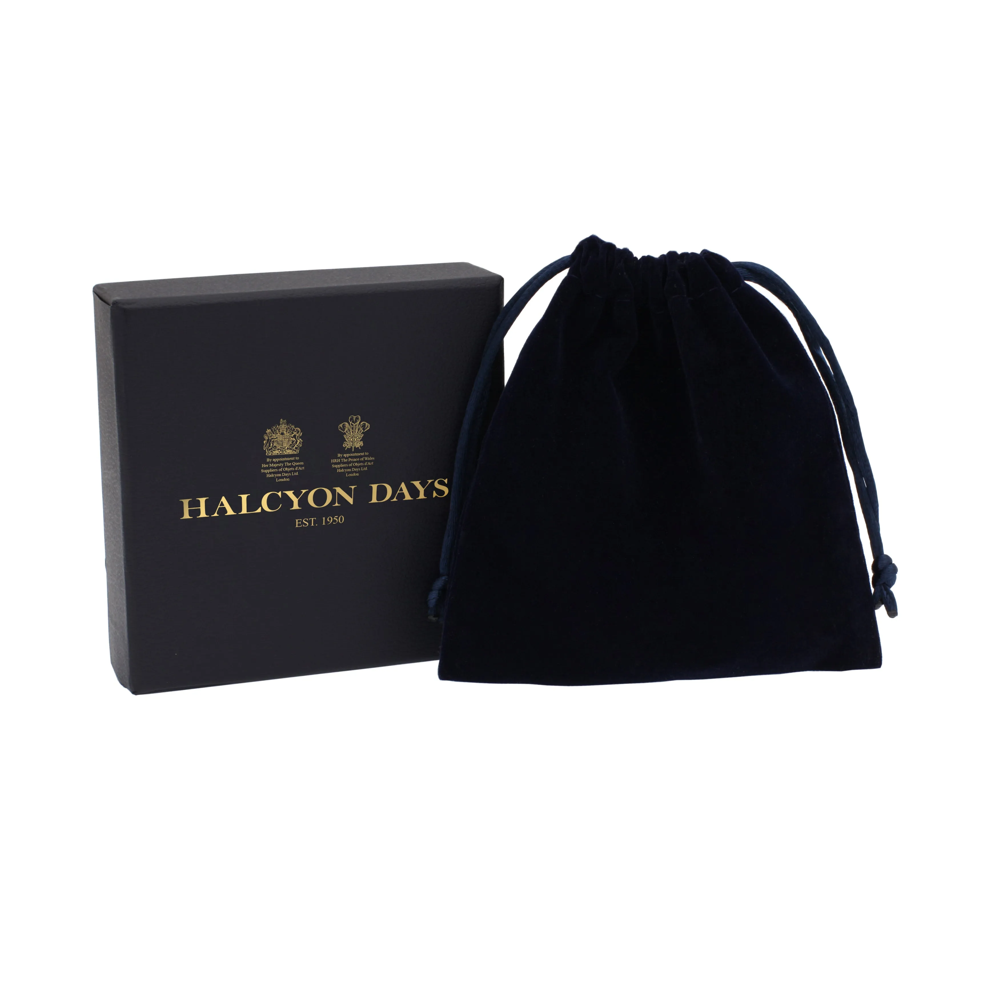 Halcyon Days Ribbed Cabochon Pearl Bangle