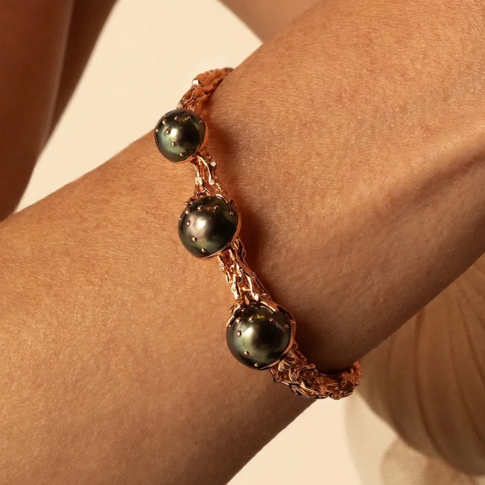 Jellyfish Tahitian Pearls Bangle