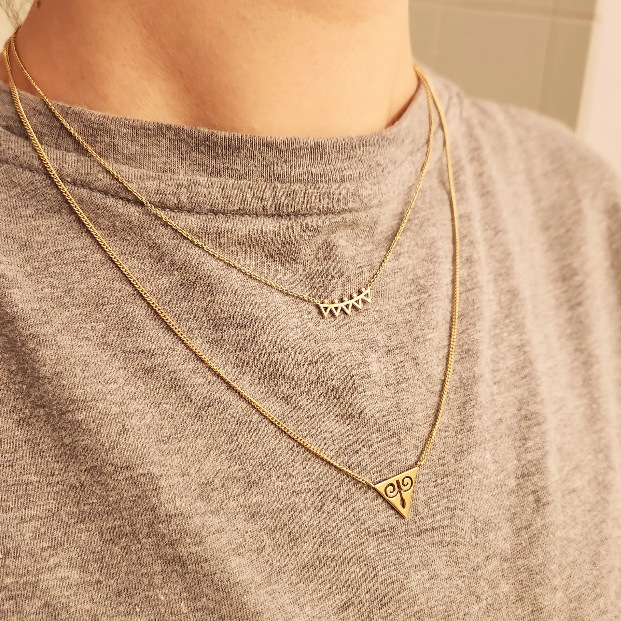 Mielikki Bow and Arrow Necklace