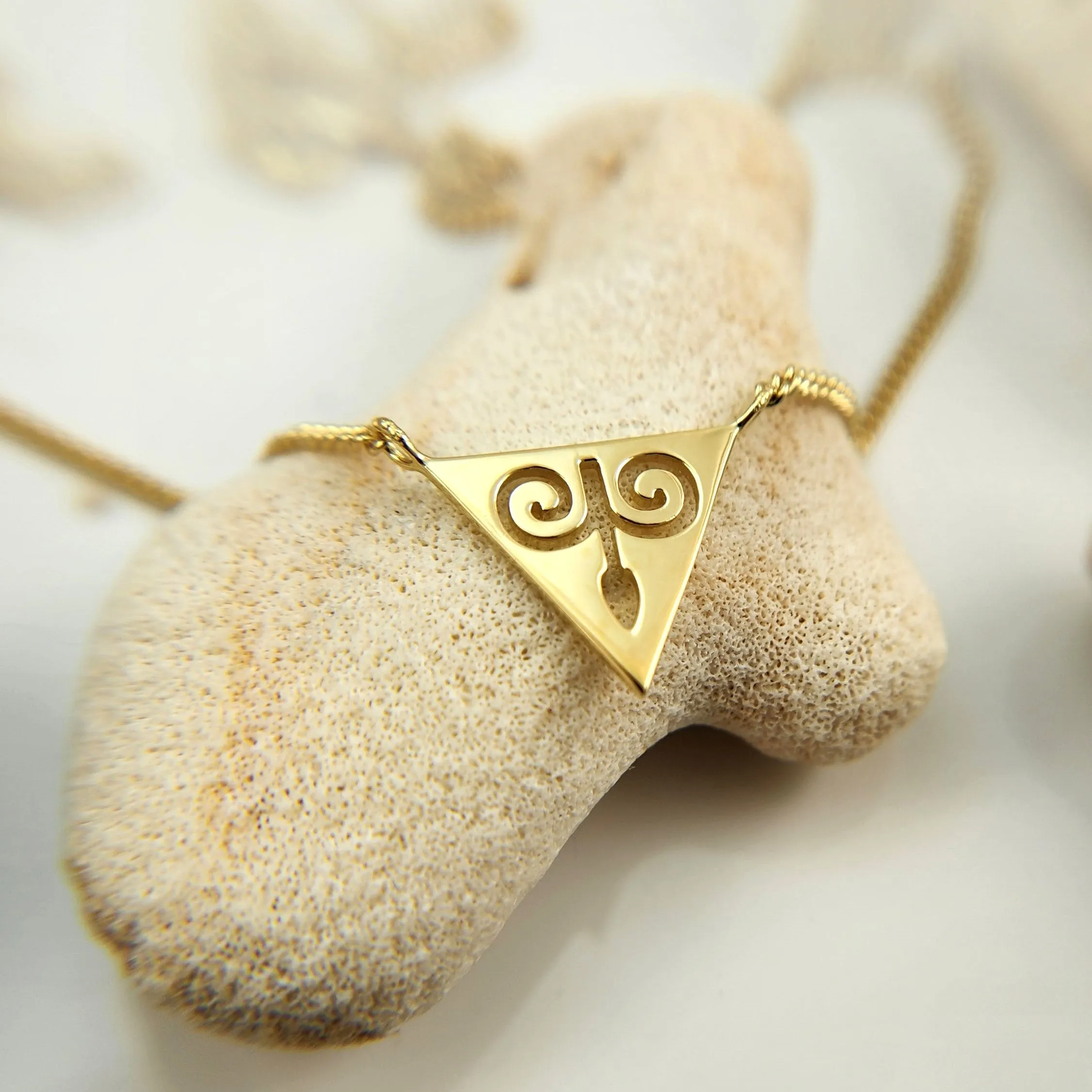 Mielikki Bow and Arrow Necklace