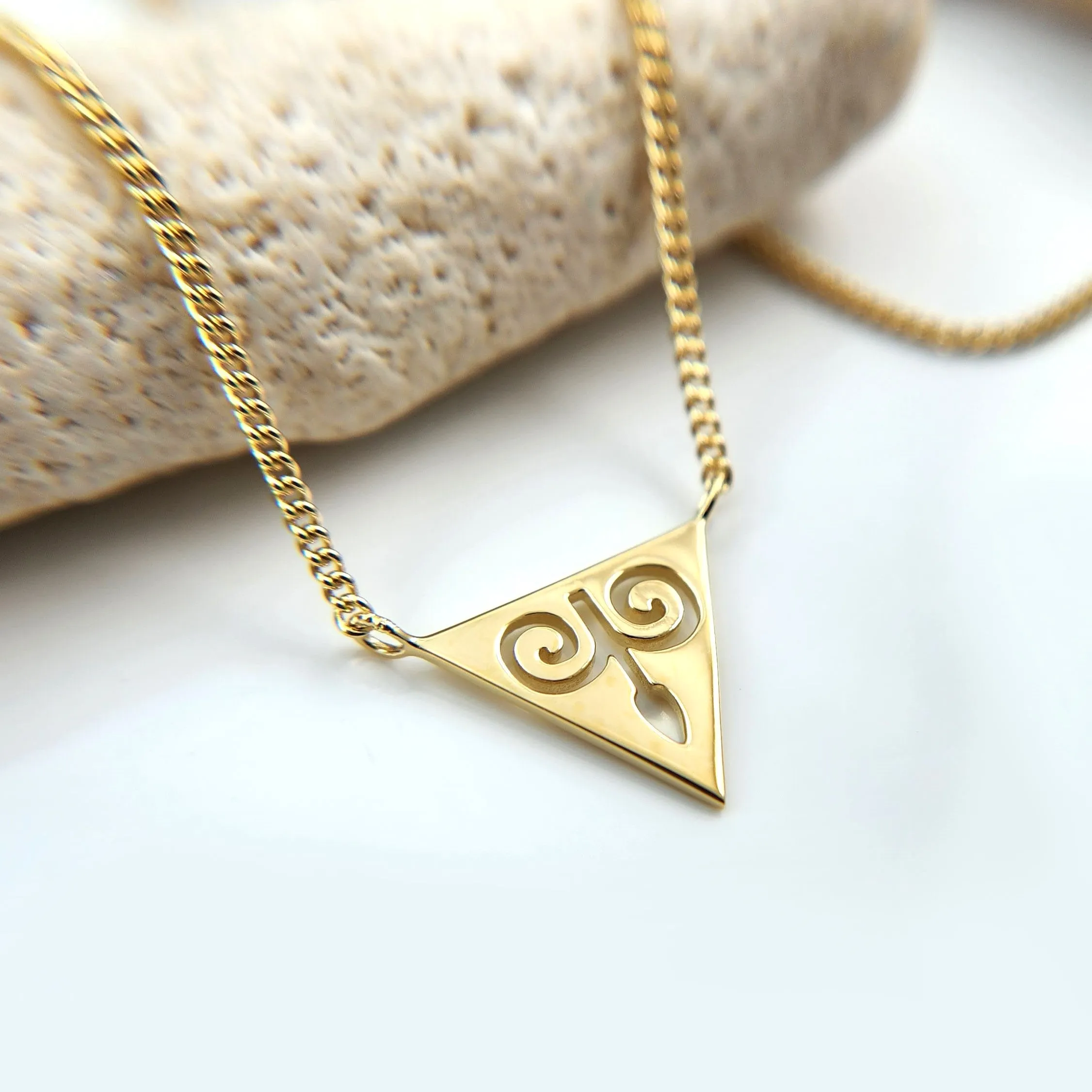 Mielikki Bow and Arrow Necklace
