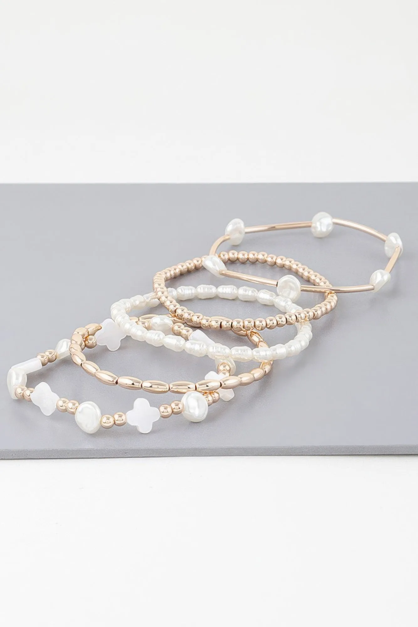 Multi Pearl Clover Beaded Bracelet