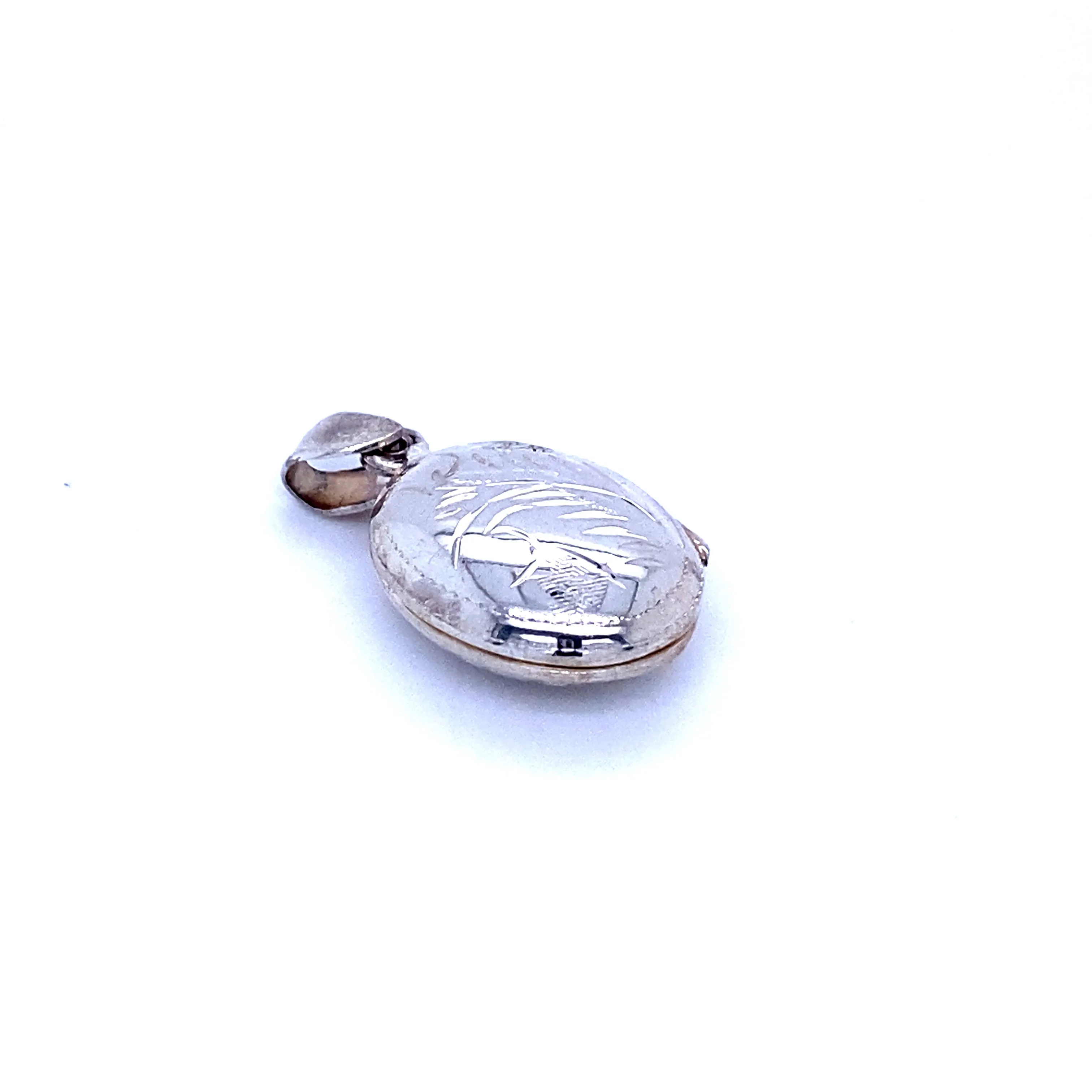 Oval Locket with Plant Etching