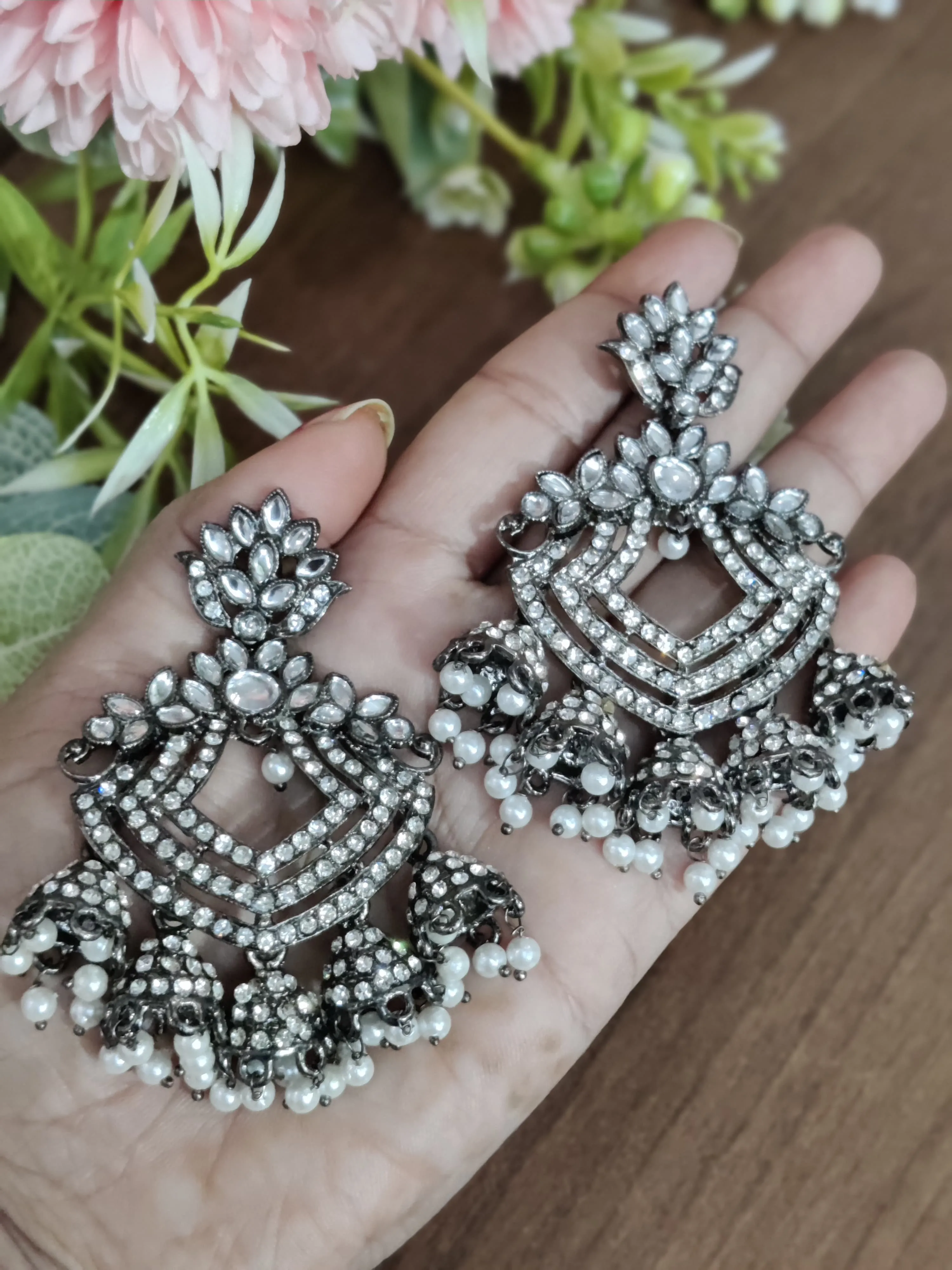 Oxidize Silver Look Stone Type Jumka Earring For Women And Girls.