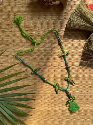 Parrot Patwa Sleek Thread Necklace