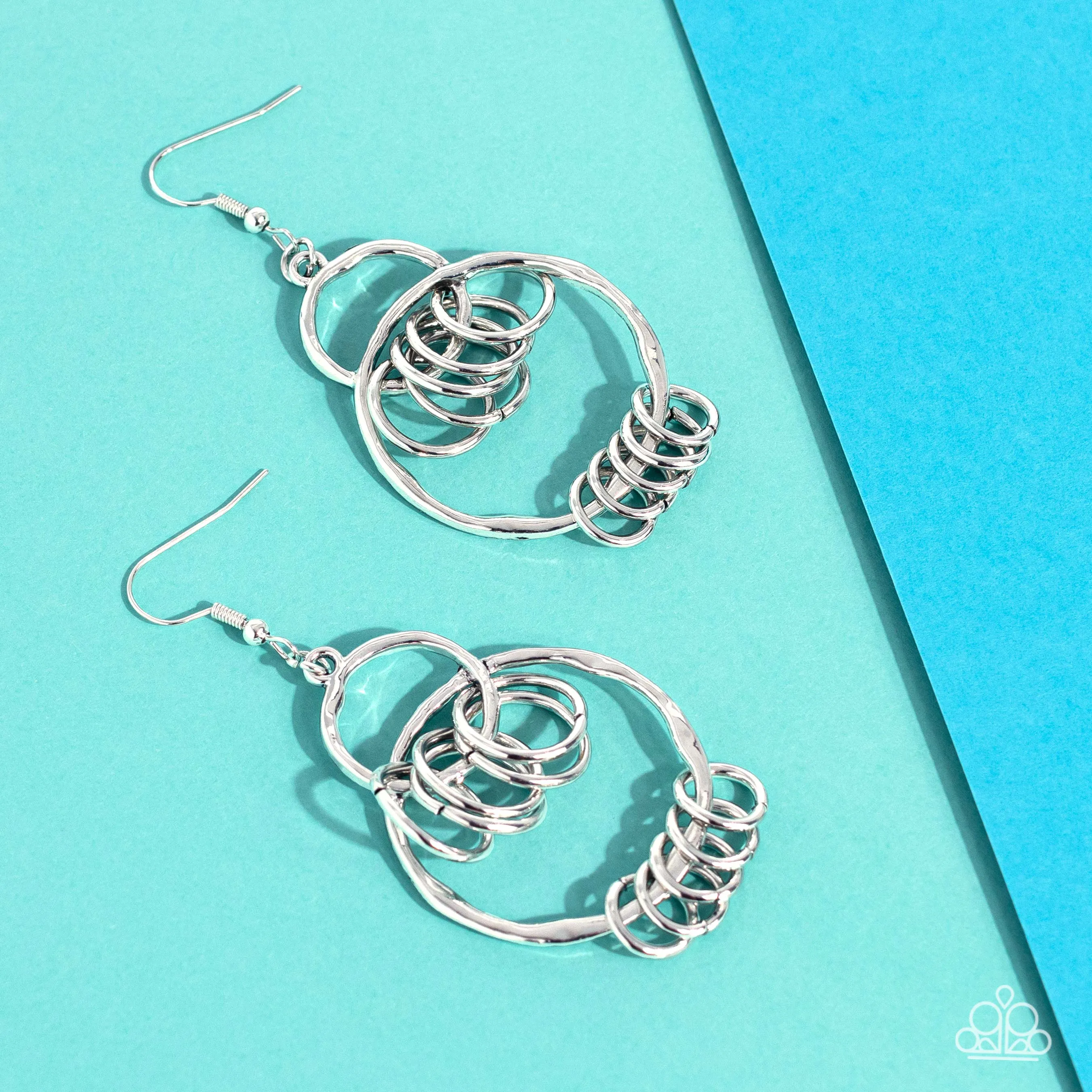 Rebel Ringer • Silver