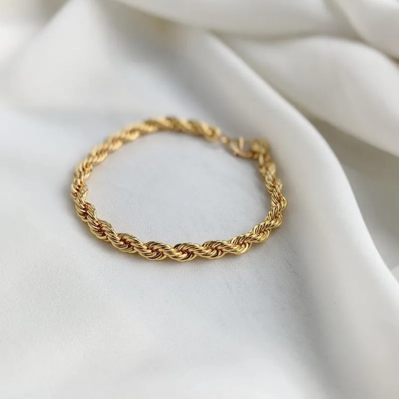 Retro Simple Geometric Twist Chain Hand Jewelry Female
