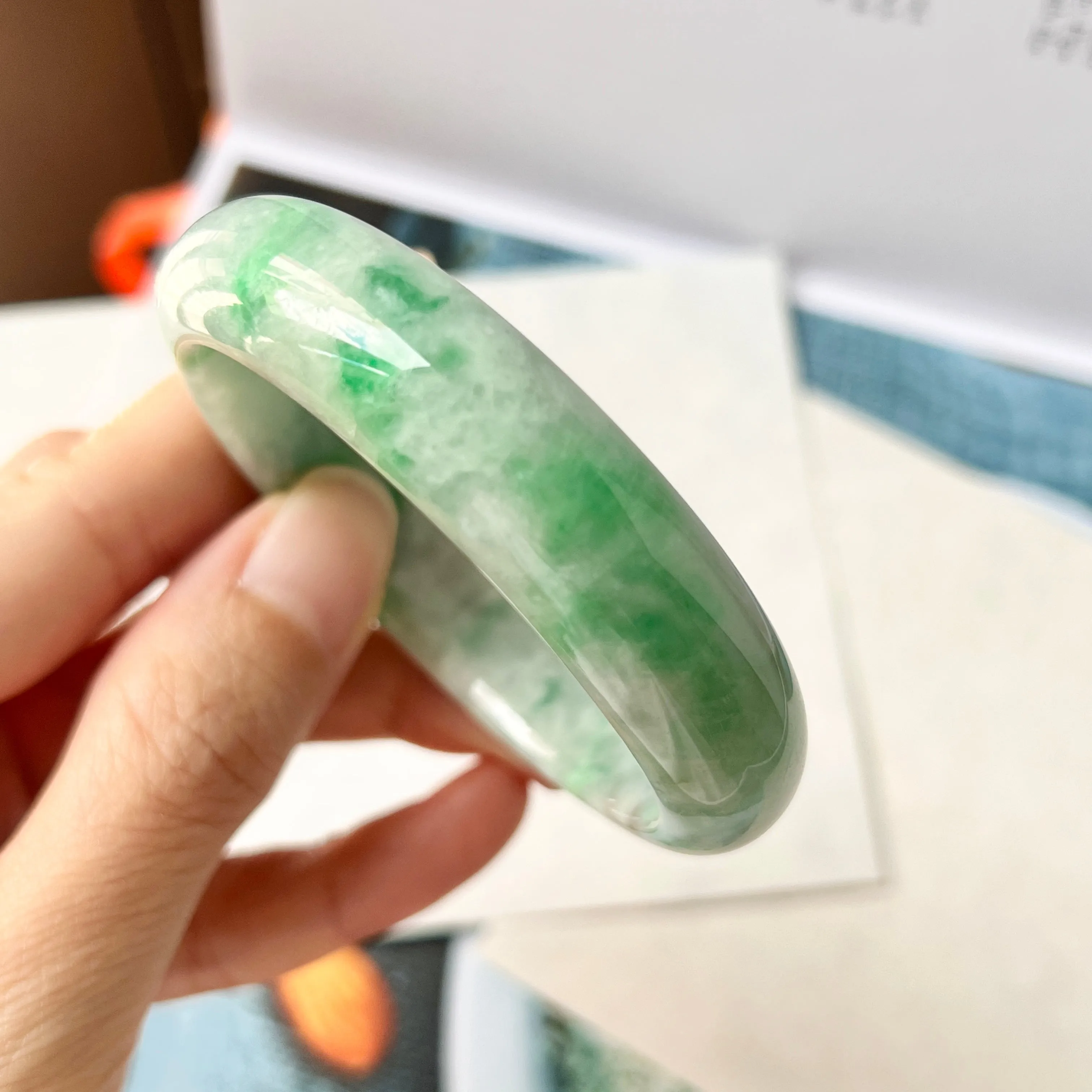 SOLD OUT: 52.4mm A-Grade Natural Moss On Snow Jadeite Modern Round Bangle No.151752