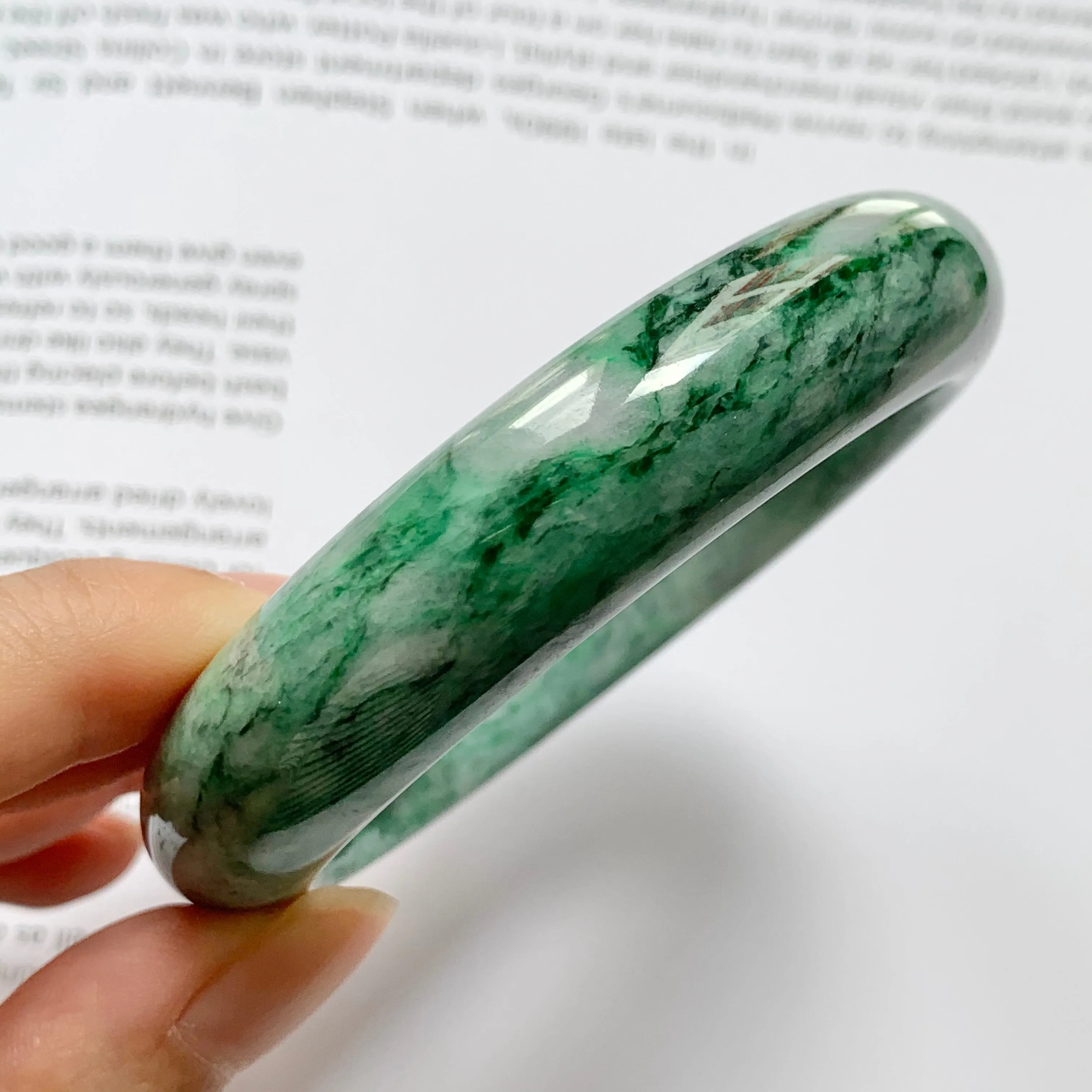 SOLD OUT: 59.7mm A-Grade Natural Marble Green Jadeite Modern Round Bangle No.151611