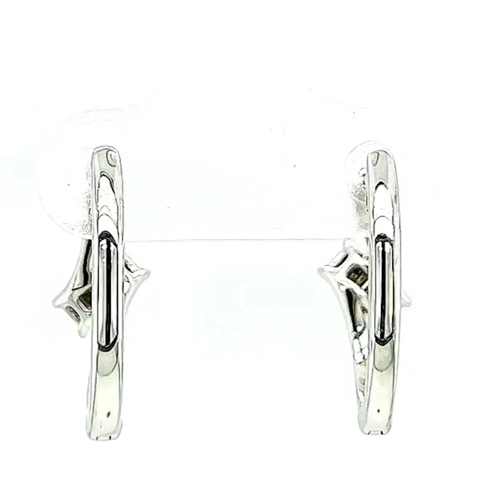 Tango Sterling Silver Round Brilliant Cut with 0.06 Carat tw of Diamonds Hoop Earrings