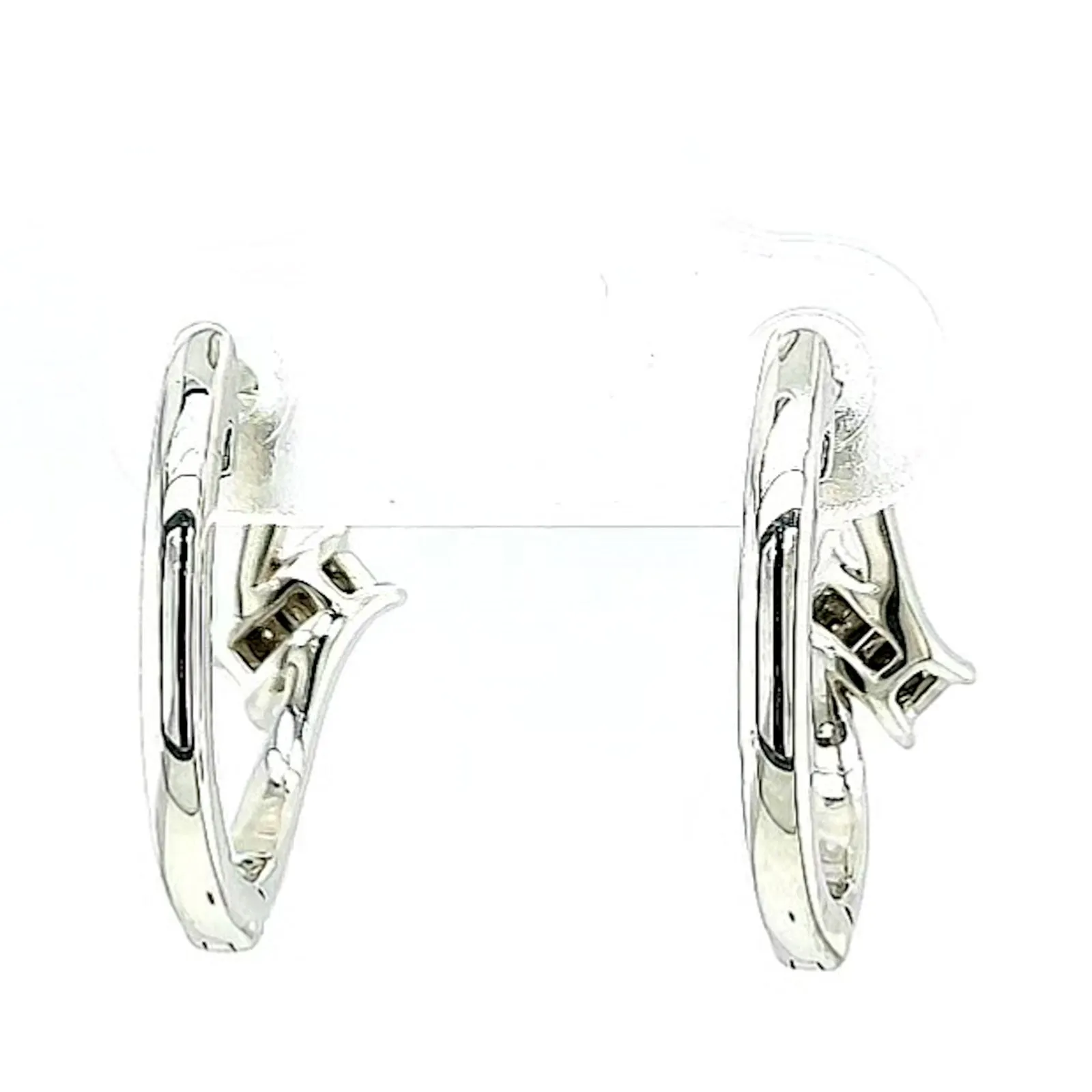 Tango Sterling Silver Round Brilliant Cut with 0.06 Carat tw of Diamonds Hoop Earrings